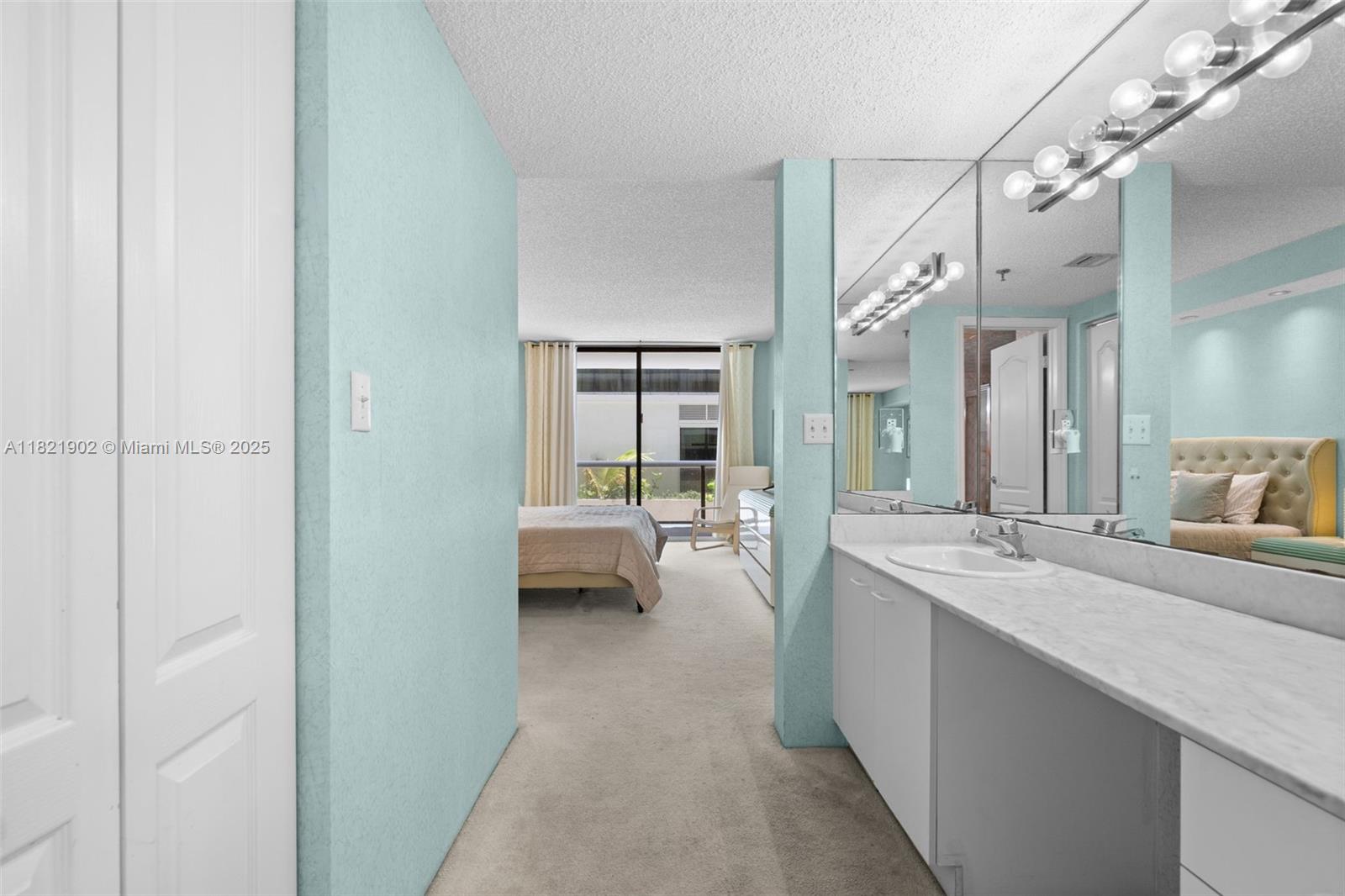 THE WAVES CONDO - Residential