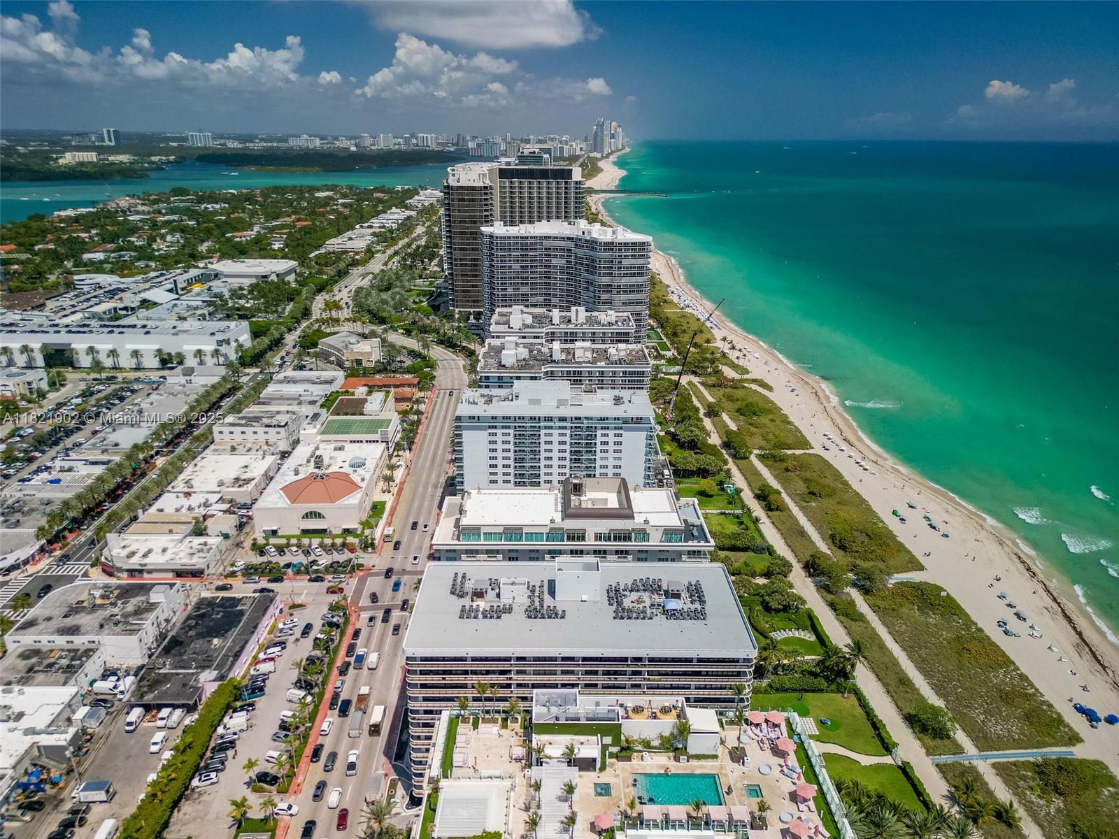 THE WAVES CONDO - Residential