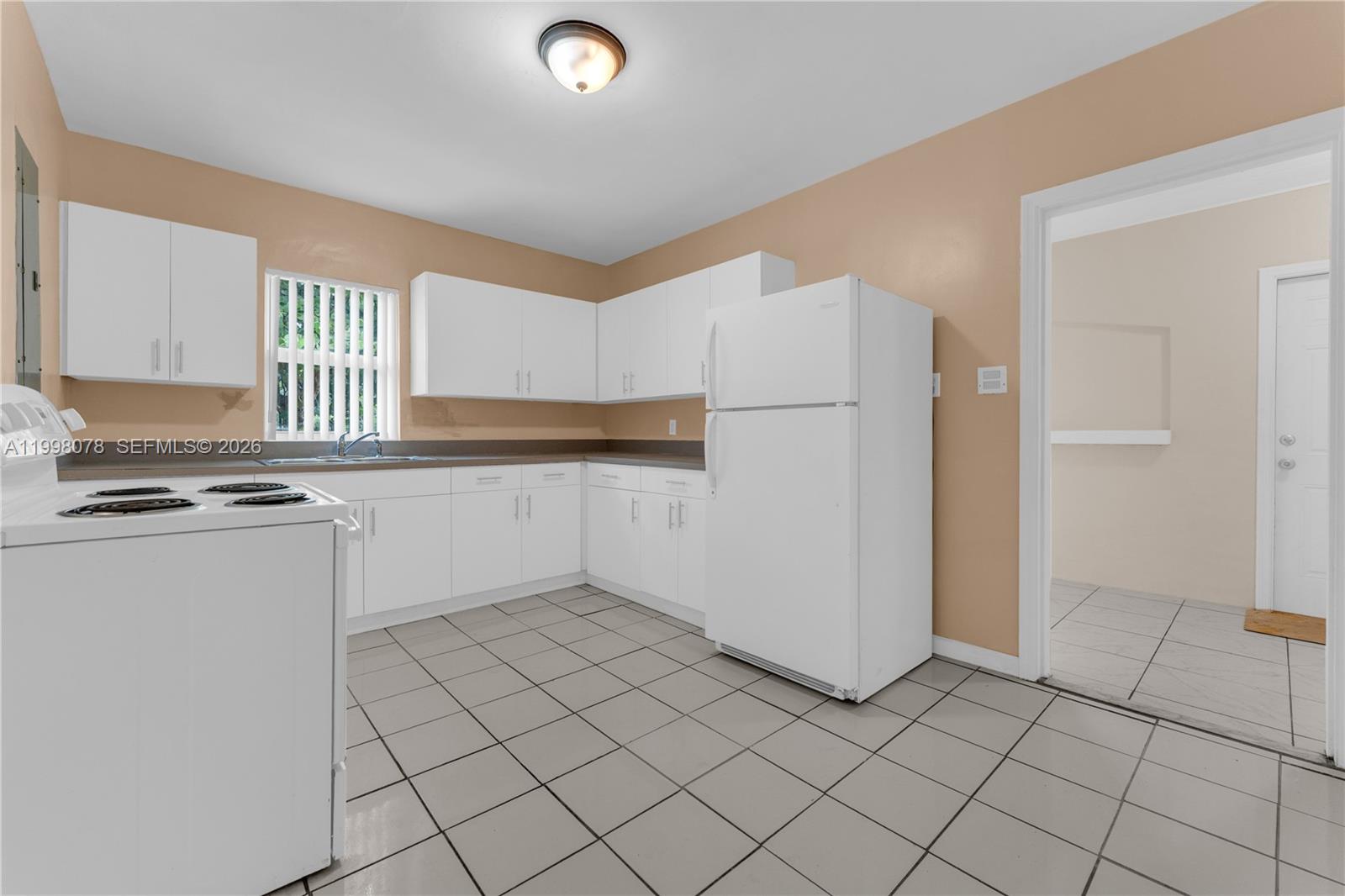 PARA VILLA HEIGHTS - Residential