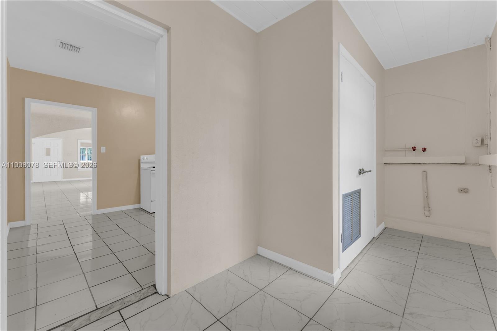 PARA VILLA HEIGHTS - Residential