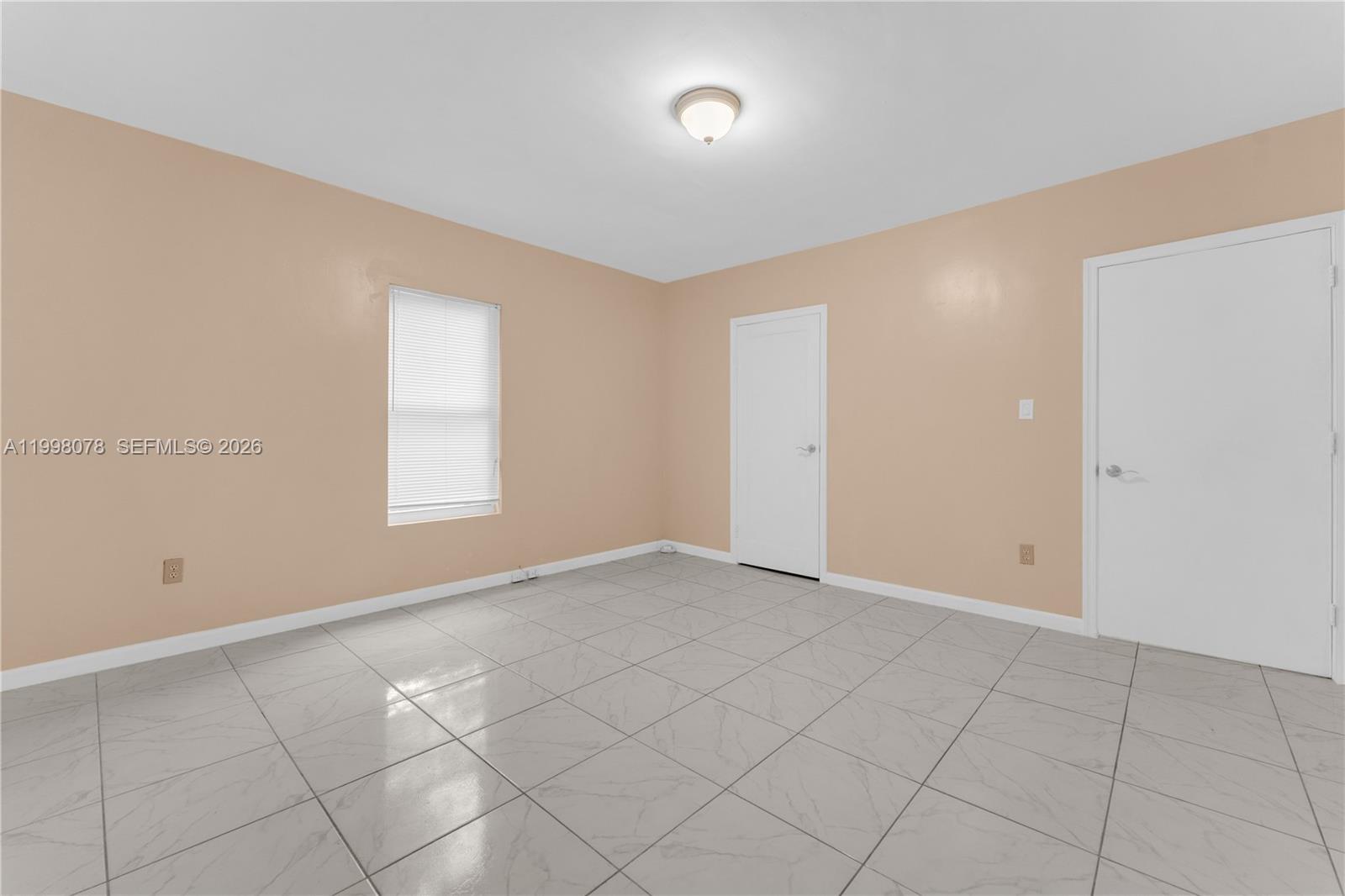 PARA VILLA HEIGHTS - Residential