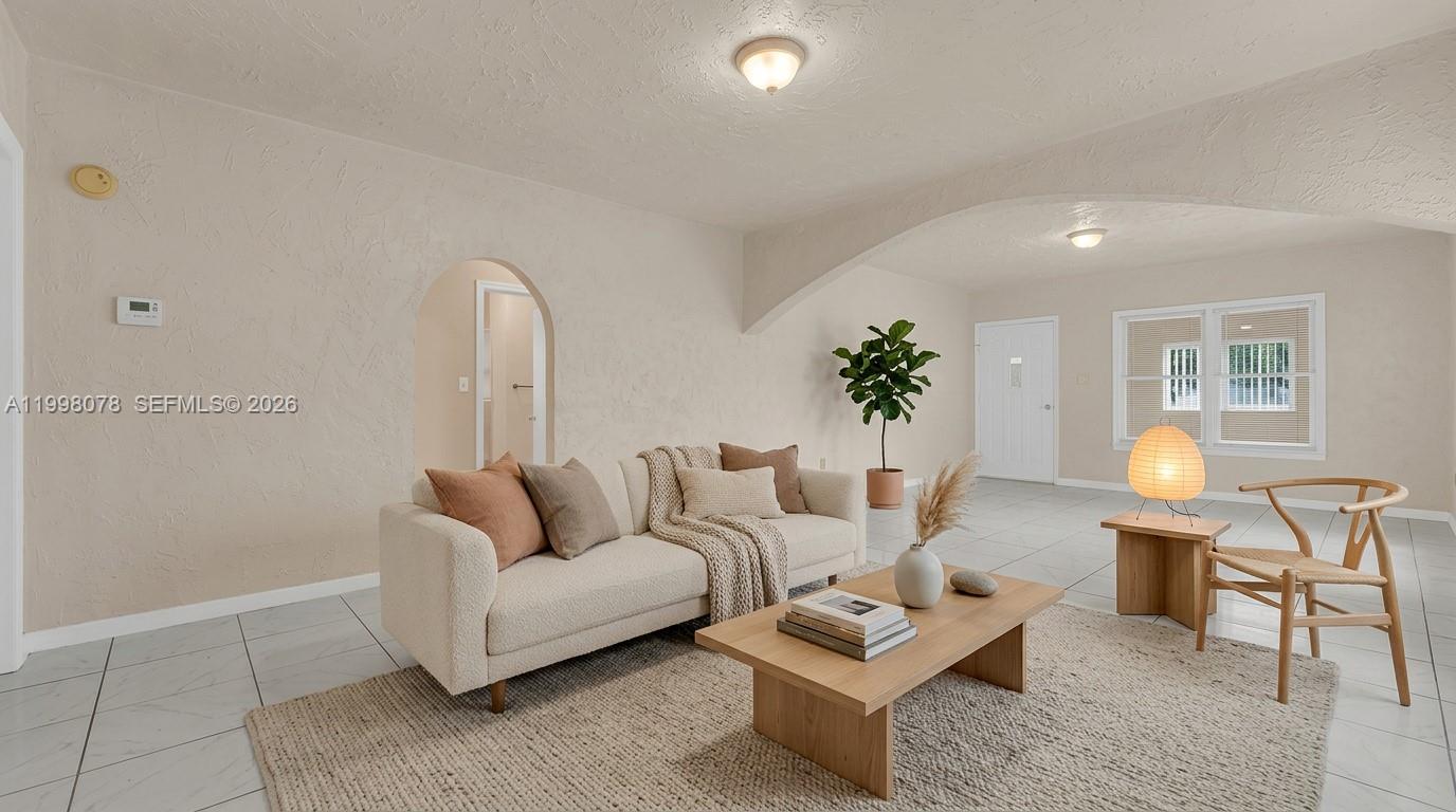 PARA VILLA HEIGHTS - Residential