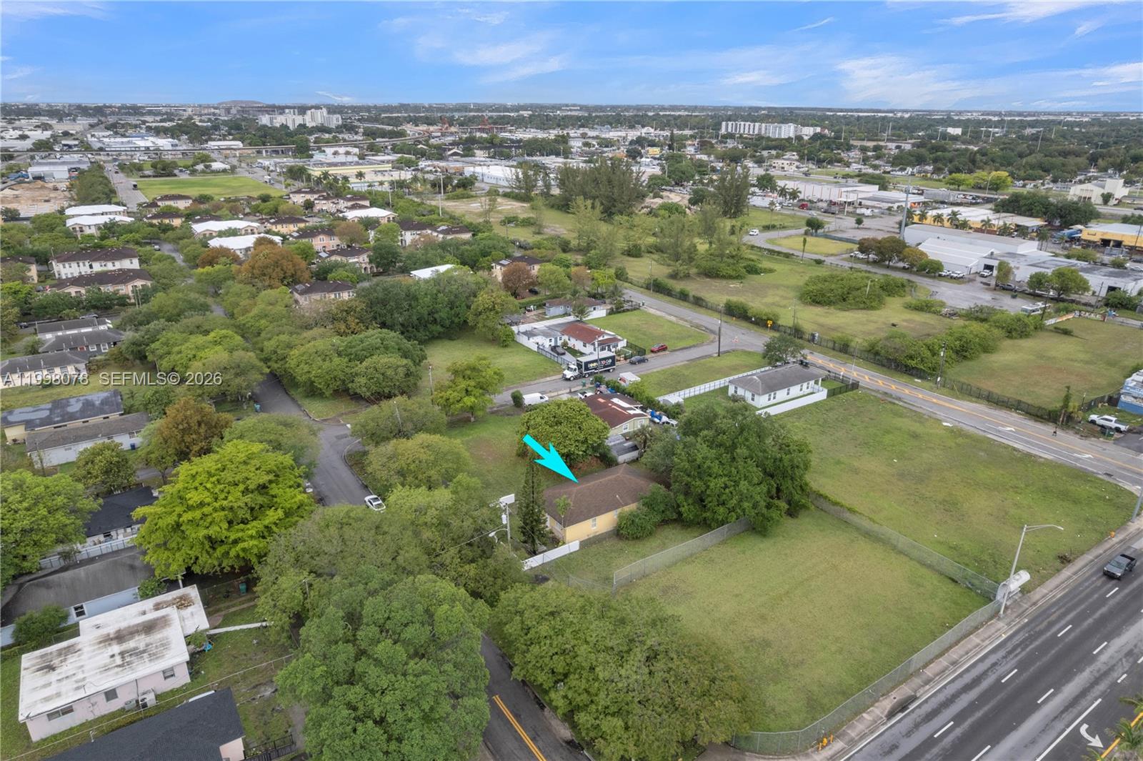 PARA VILLA HEIGHTS - Residential