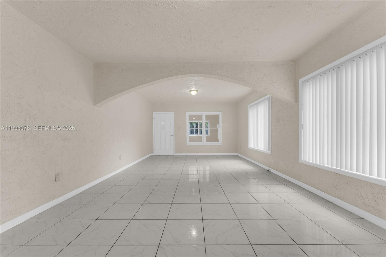 PARA VILLA HEIGHTS - Residential