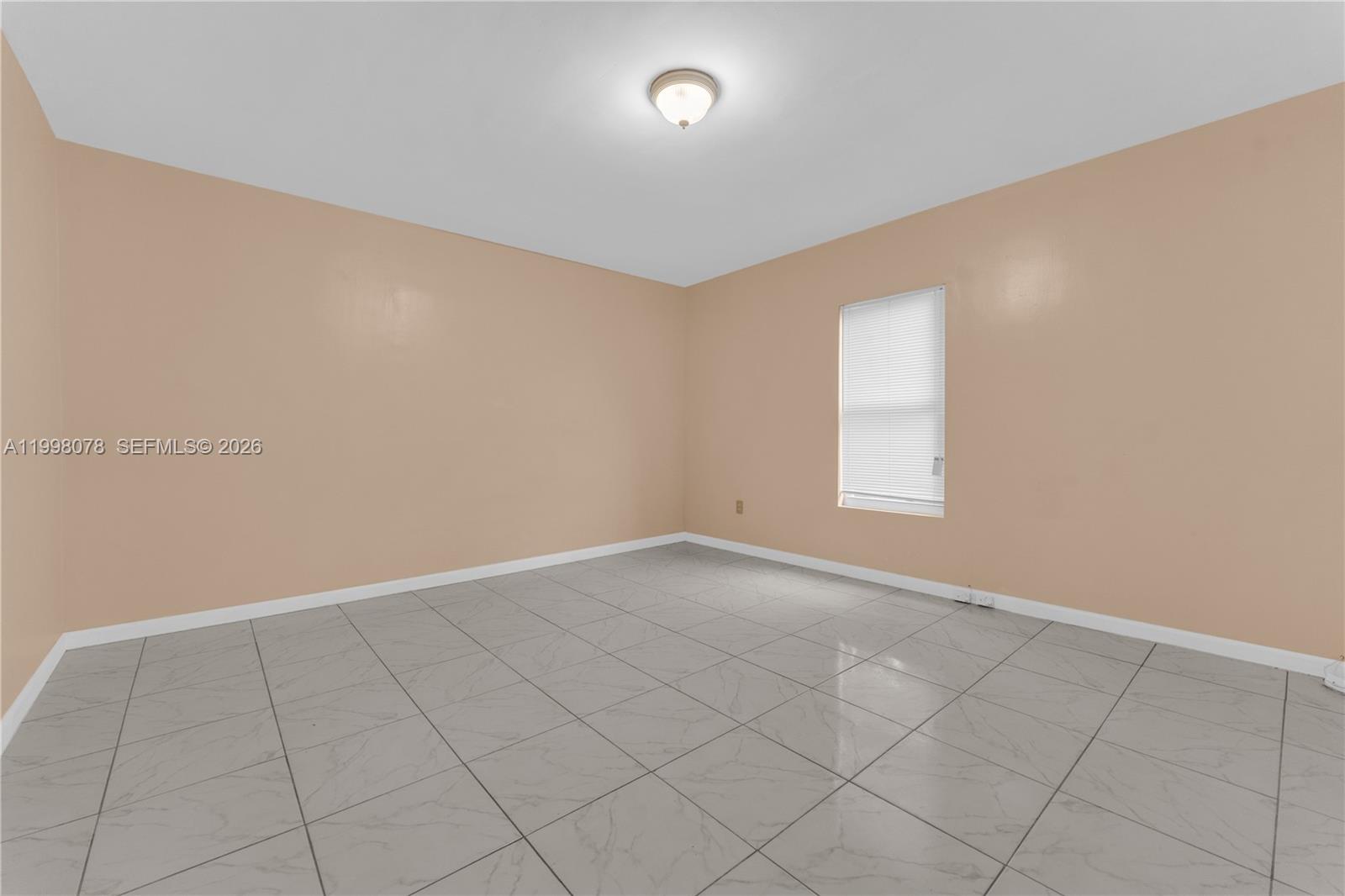 PARA VILLA HEIGHTS - Residential