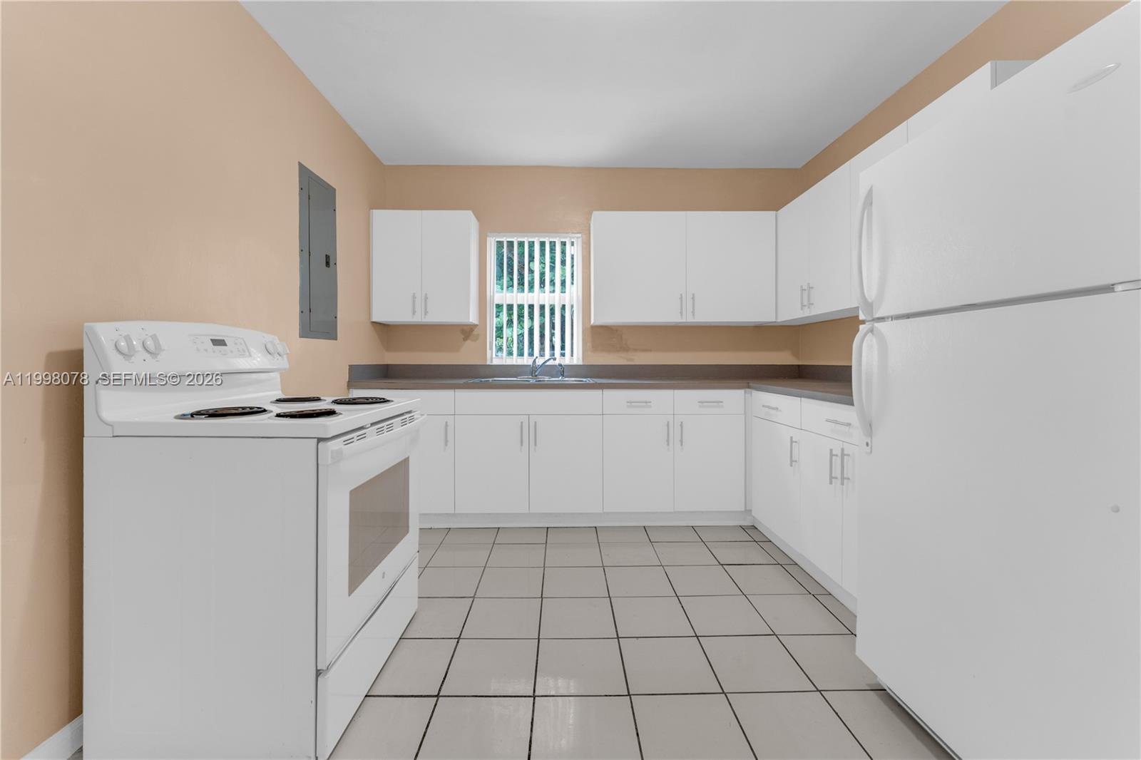 PARA VILLA HEIGHTS - Residential