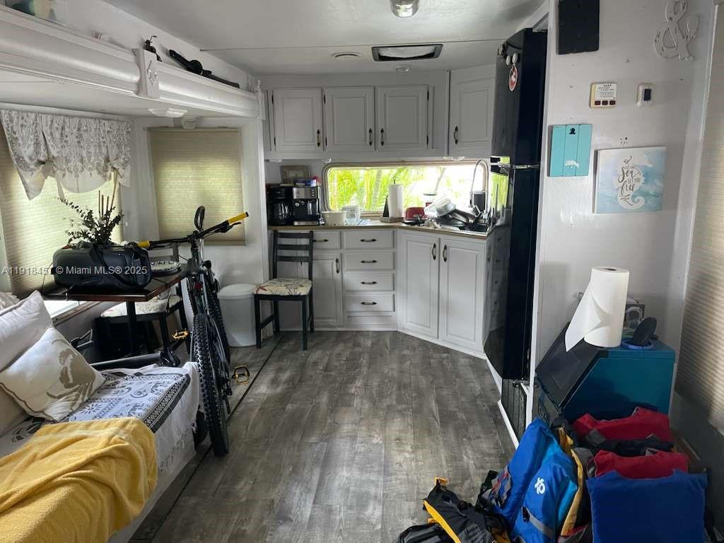 WINDLEY KEY MOBILE HOME P - Residential