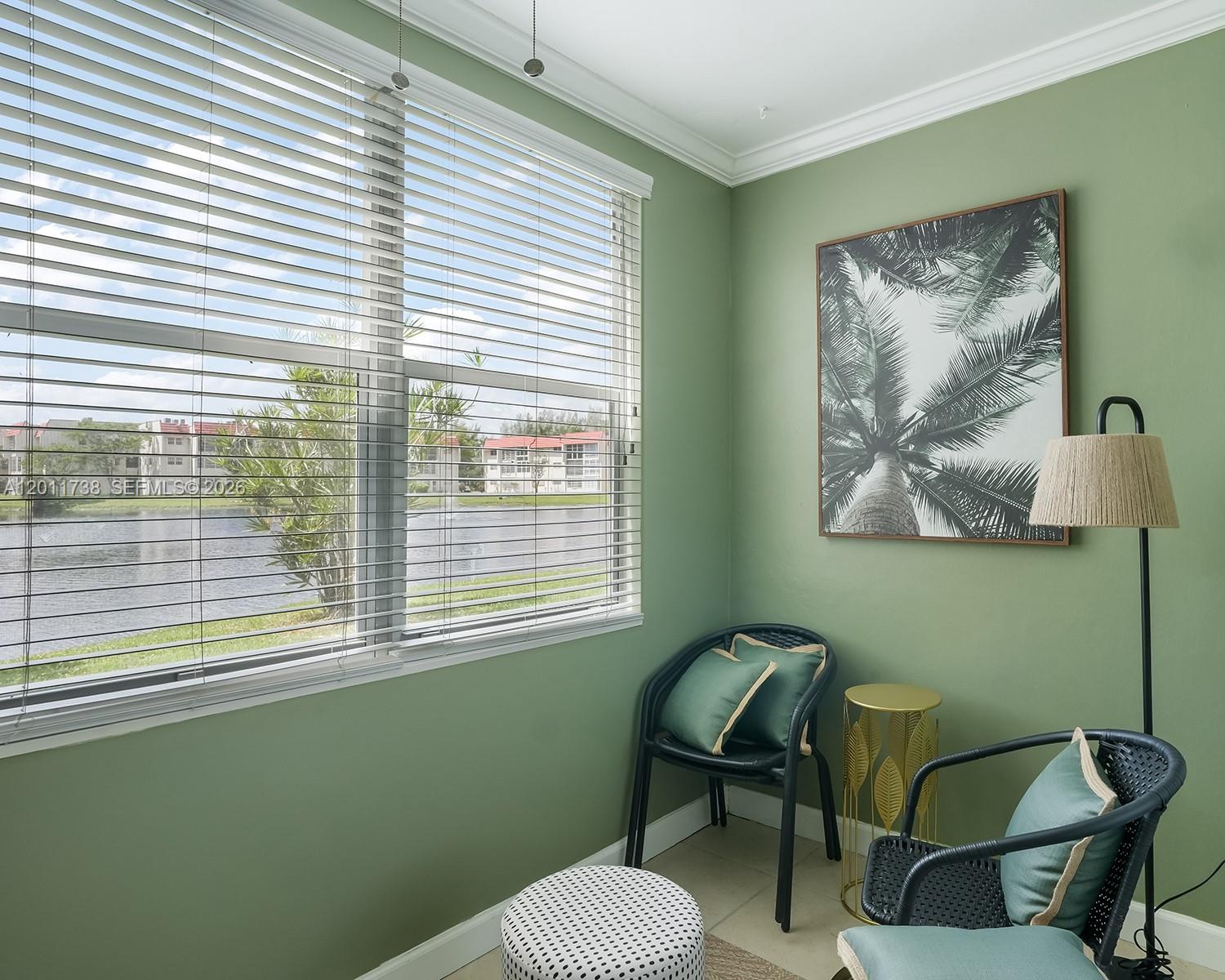 2900 W Sunrise Lakes Dr 101