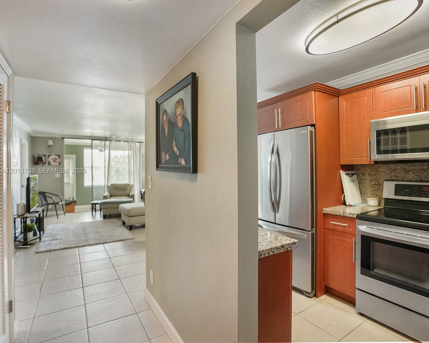 SUNRISE LAKES 3 CONDO - Residential