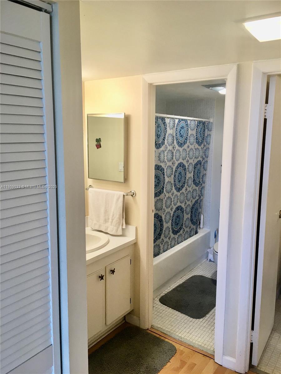 CORONADO CONDO- TOWER II - Residential