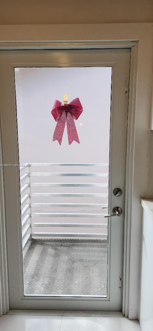 BRICKELLS ESTATES - Residential Lease