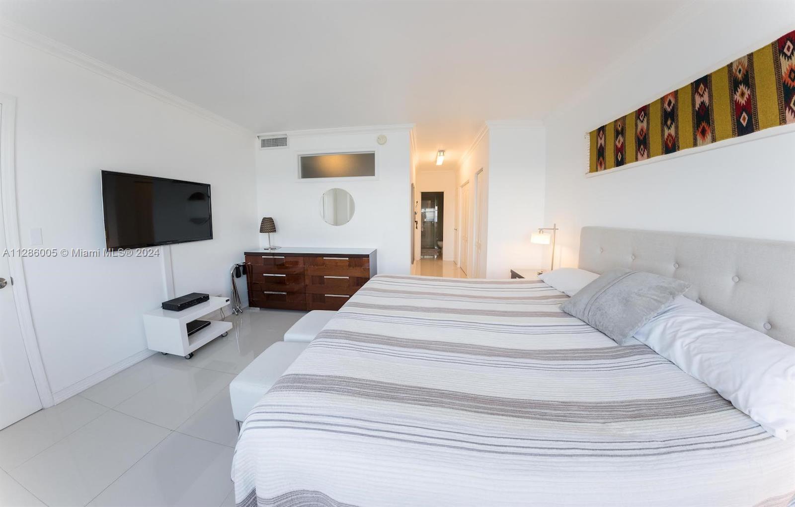 THE PAVILION CONDO - Residential Lease