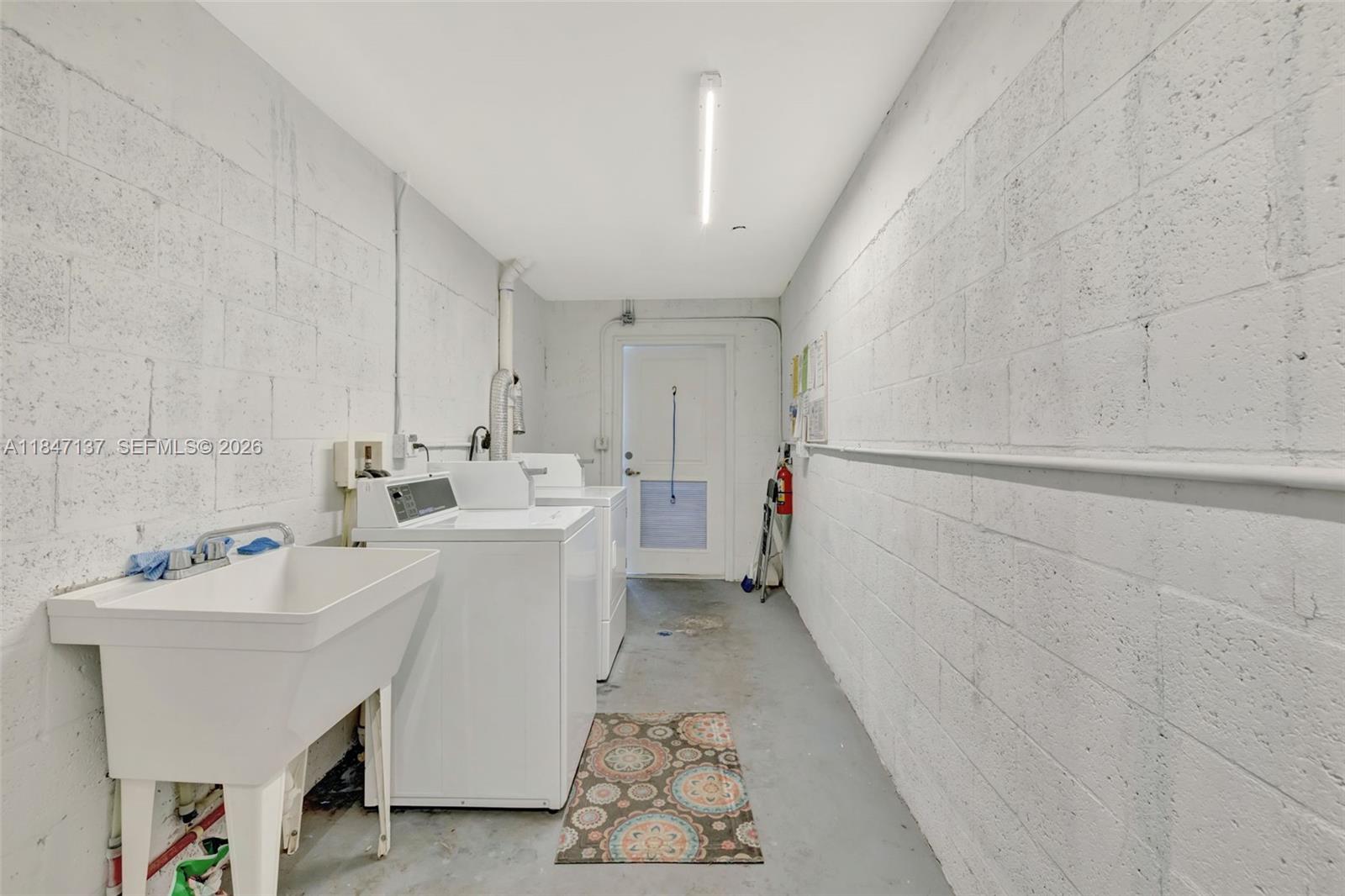 CEDAR POINTE CONDO - Residential