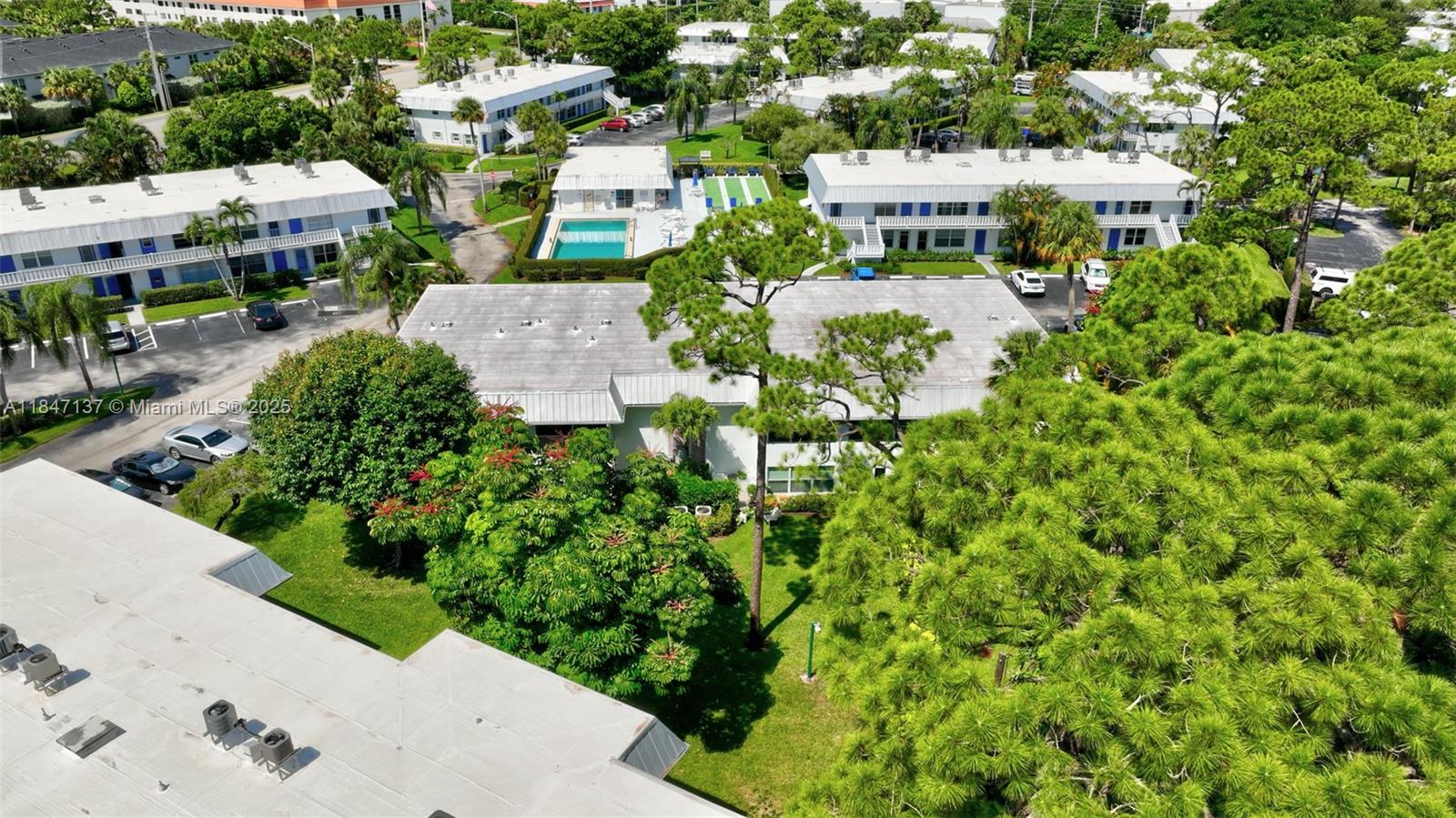 CEDAR POINTE CONDO - Residential