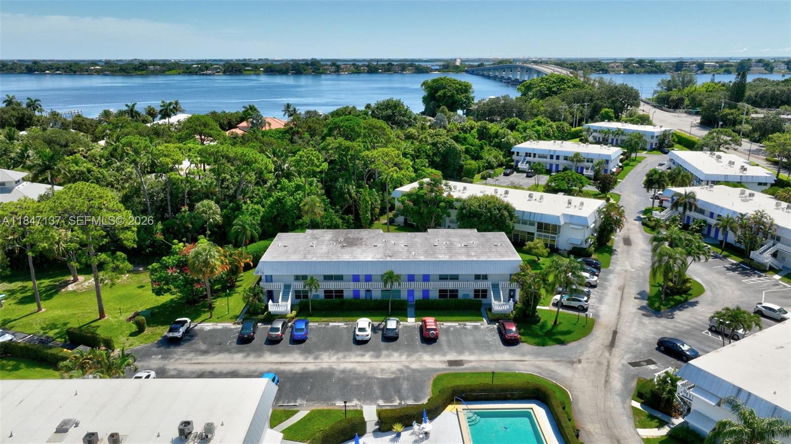 CEDAR POINTE CONDO - Residential