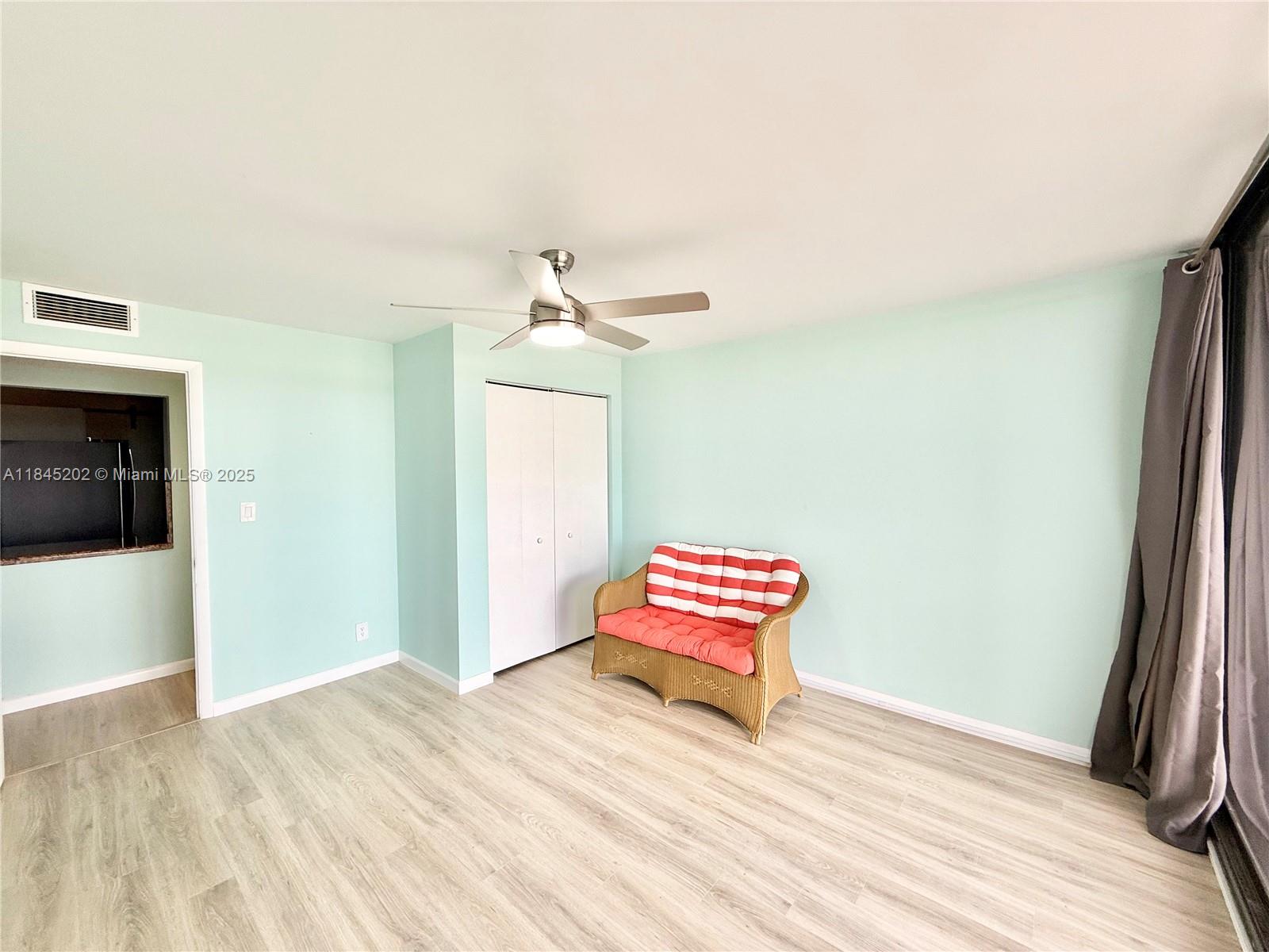 ALLINGTON TOWERS CONDO - Residential