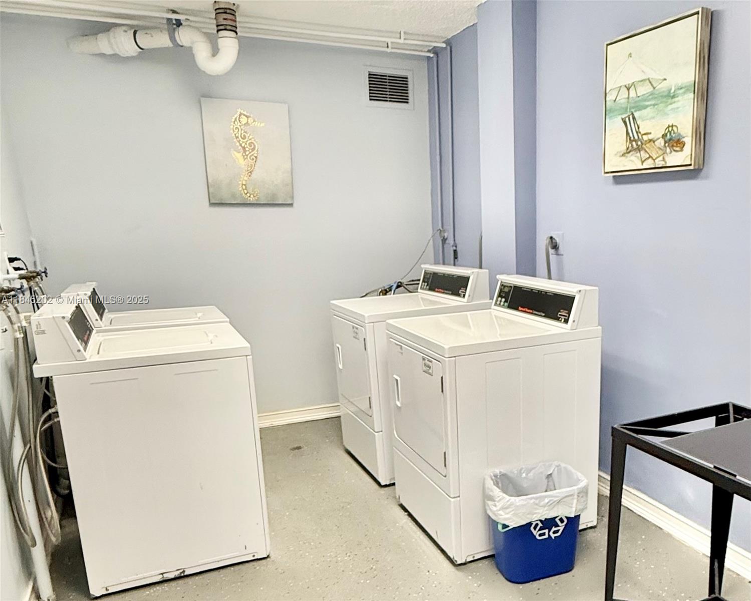 ALLINGTON TOWERS CONDO - Residential