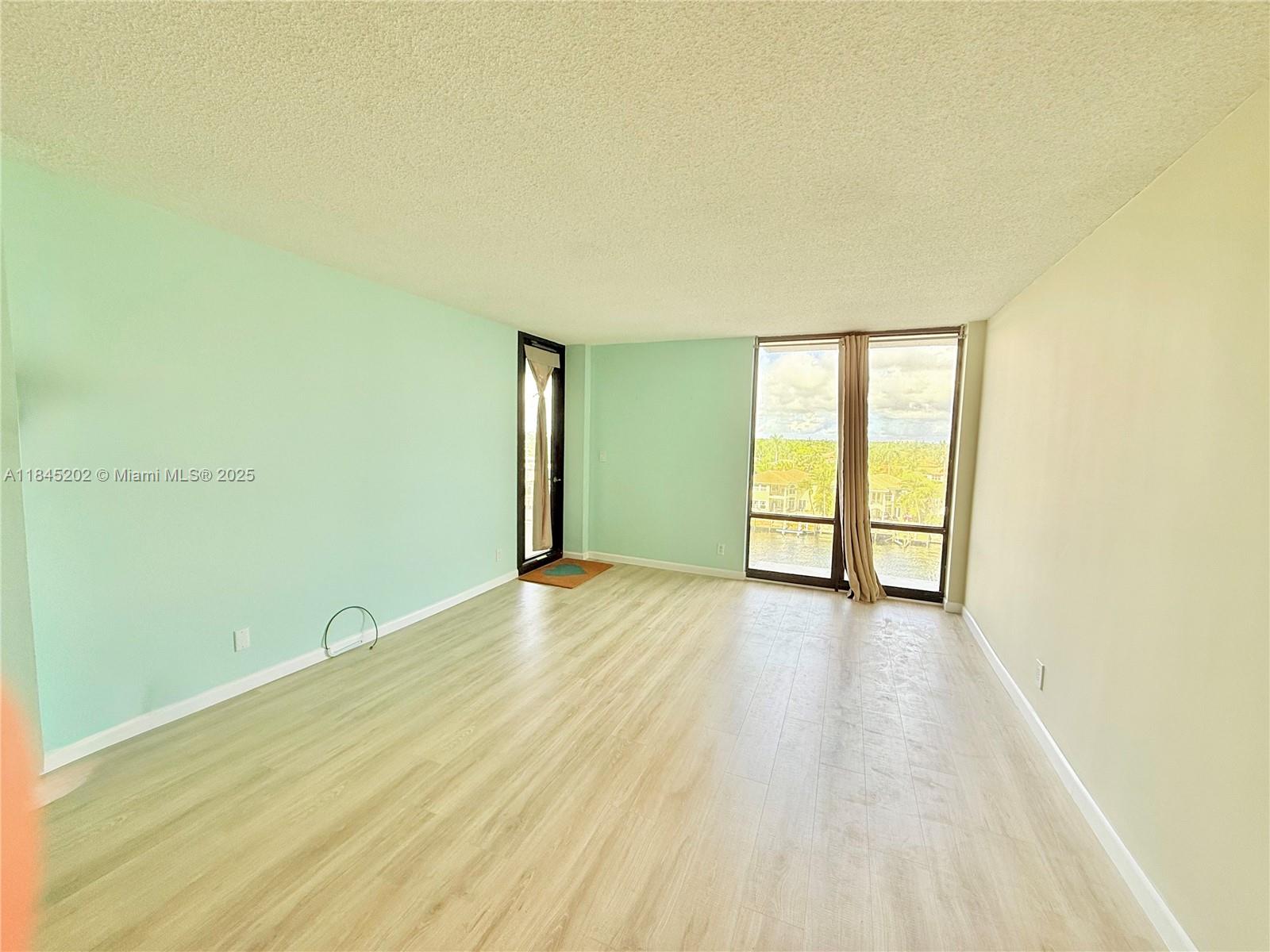 ALLINGTON TOWERS CONDO - Residential