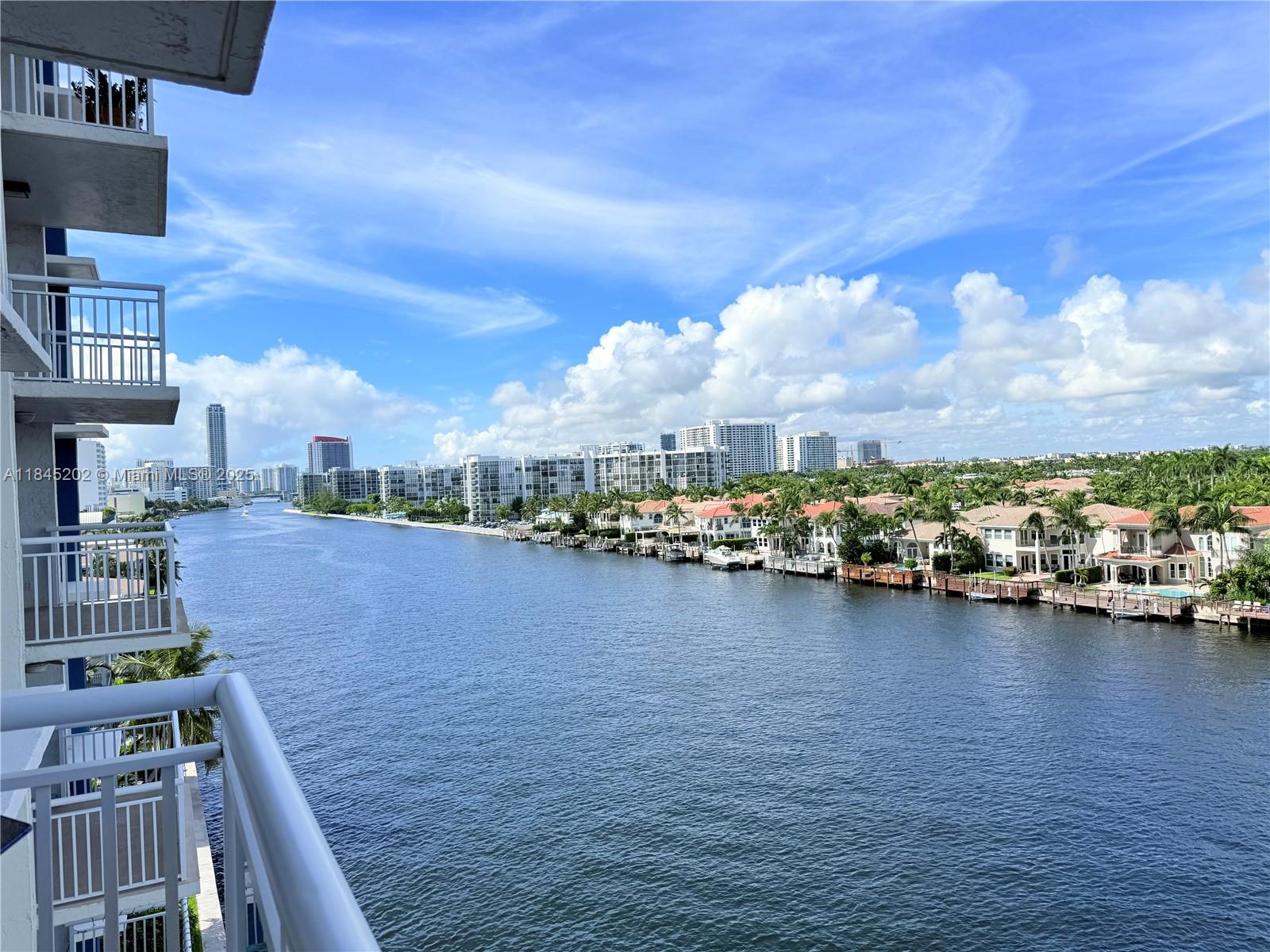 ALLINGTON TOWERS CONDO - Residential