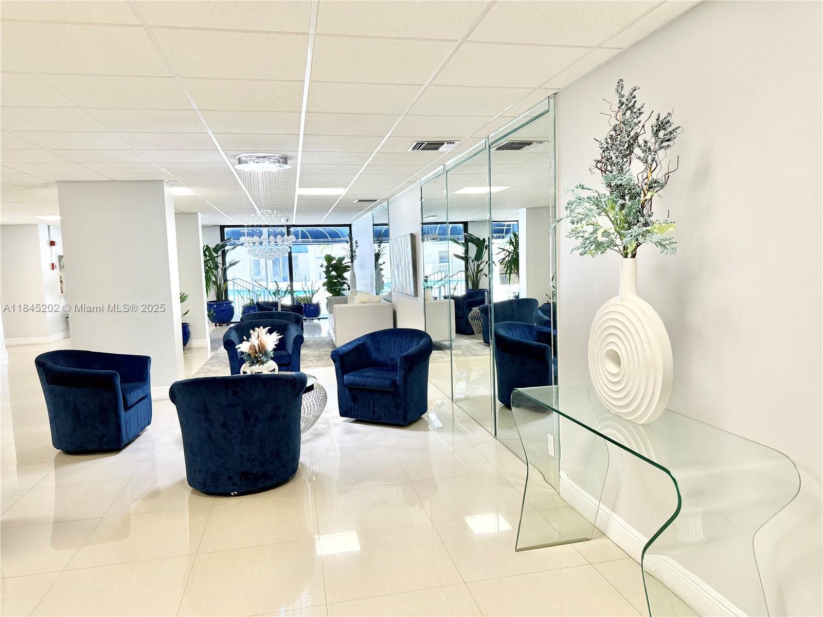 ALLINGTON TOWERS CONDO - Residential