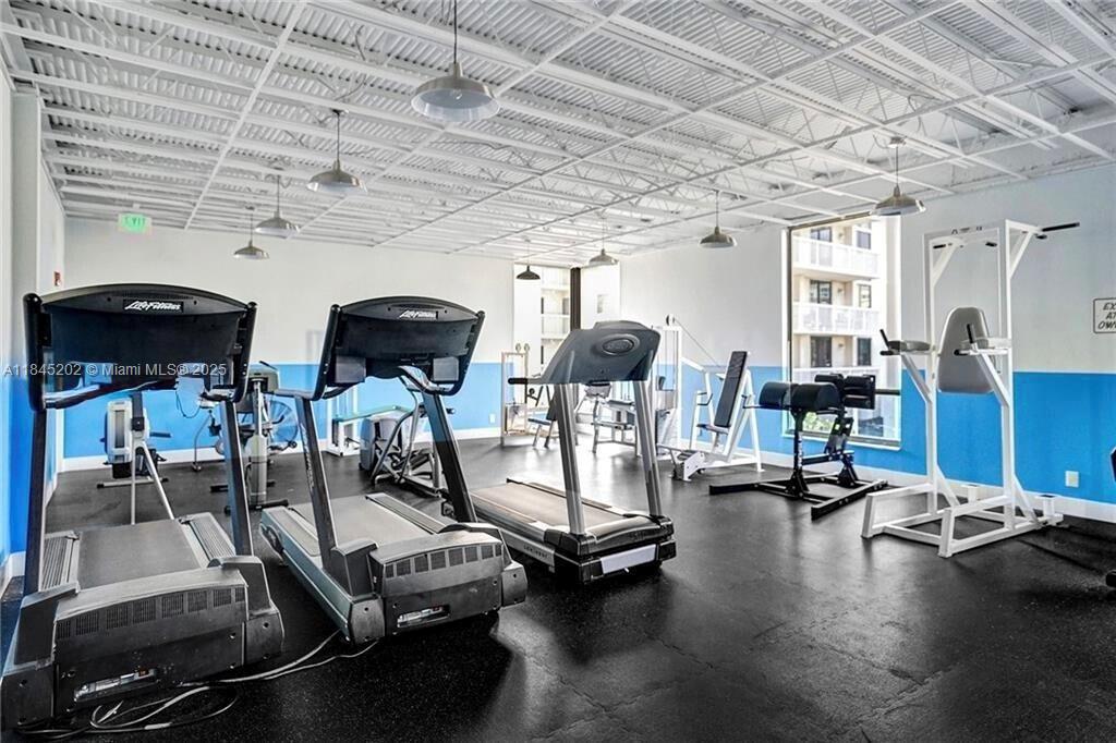 ALLINGTON TOWERS CONDO - Residential