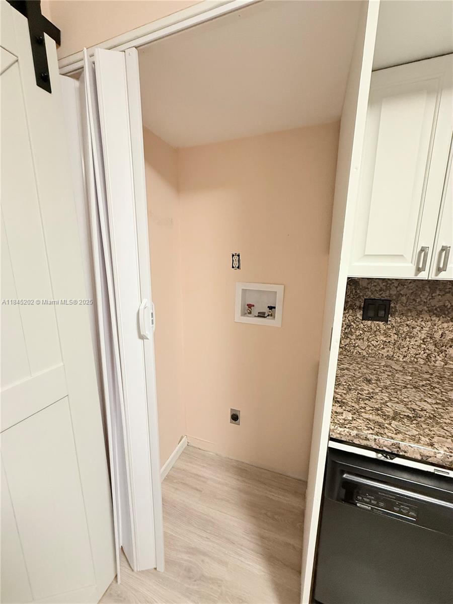 ALLINGTON TOWERS CONDO - Residential