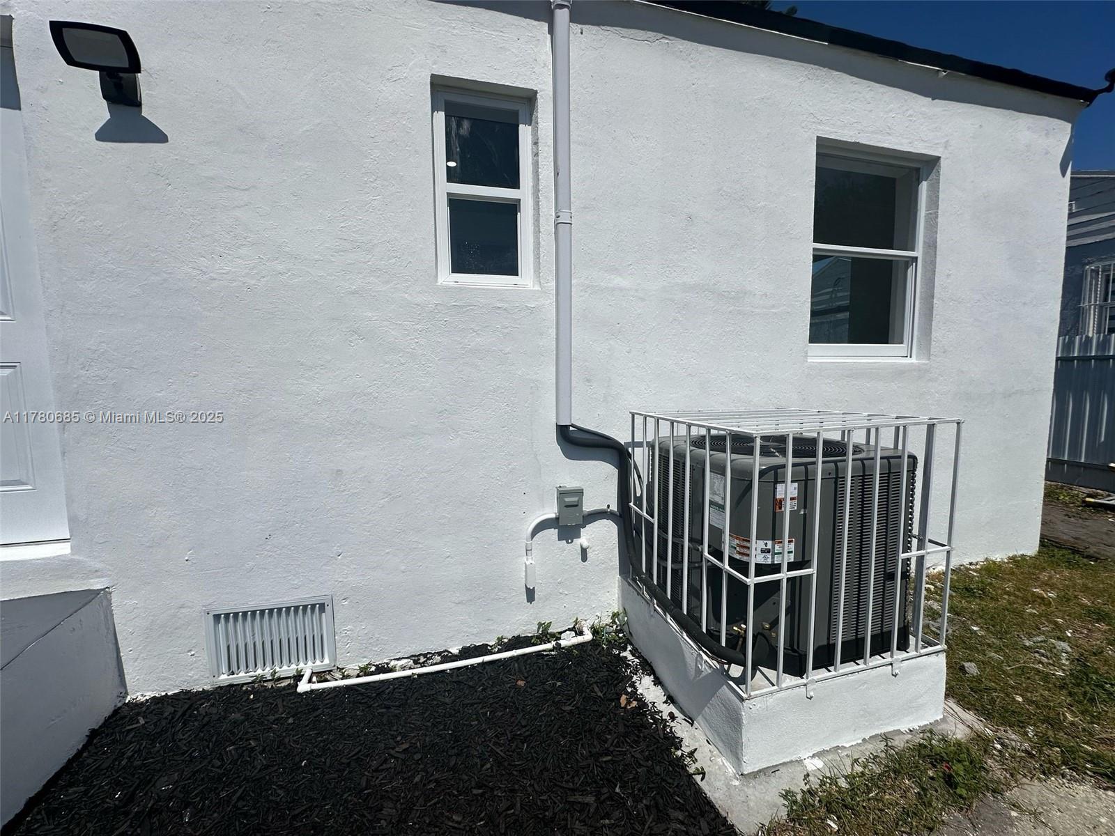 STEPHEN MANOR - Residential