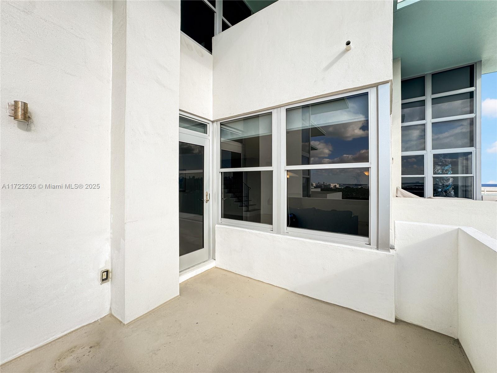 TRITON TOWER CONDO - Residential
