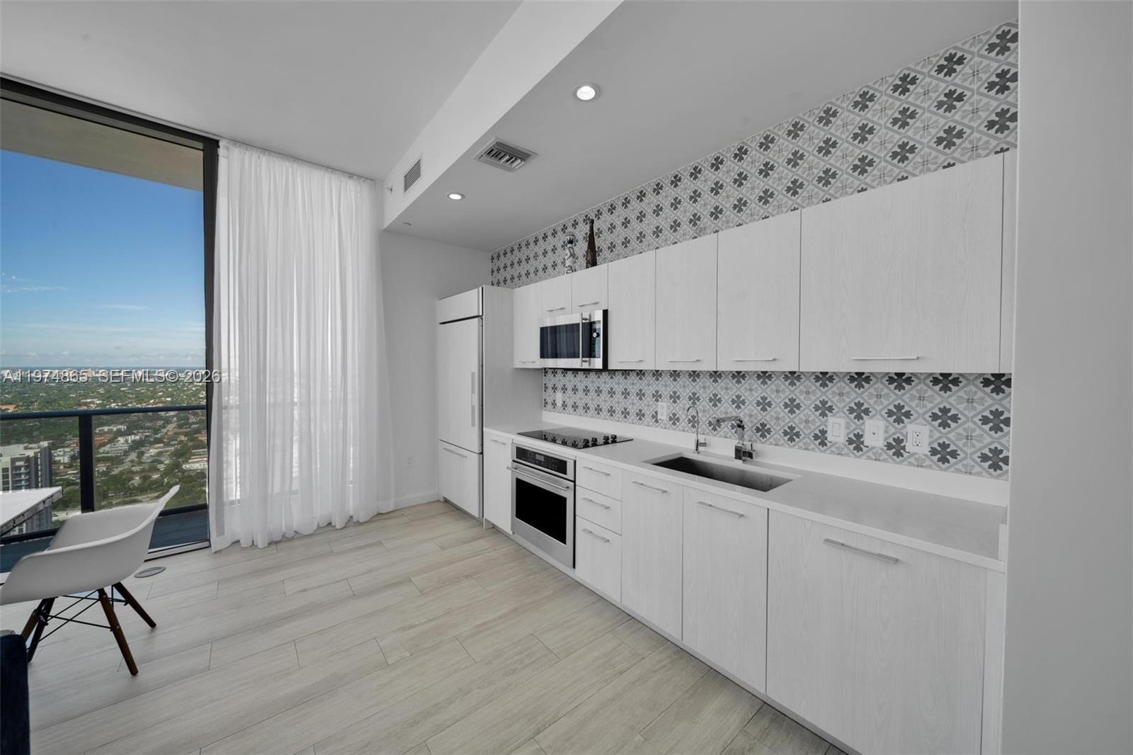 BRICKELL HEIGHTS WEST CON - Residential