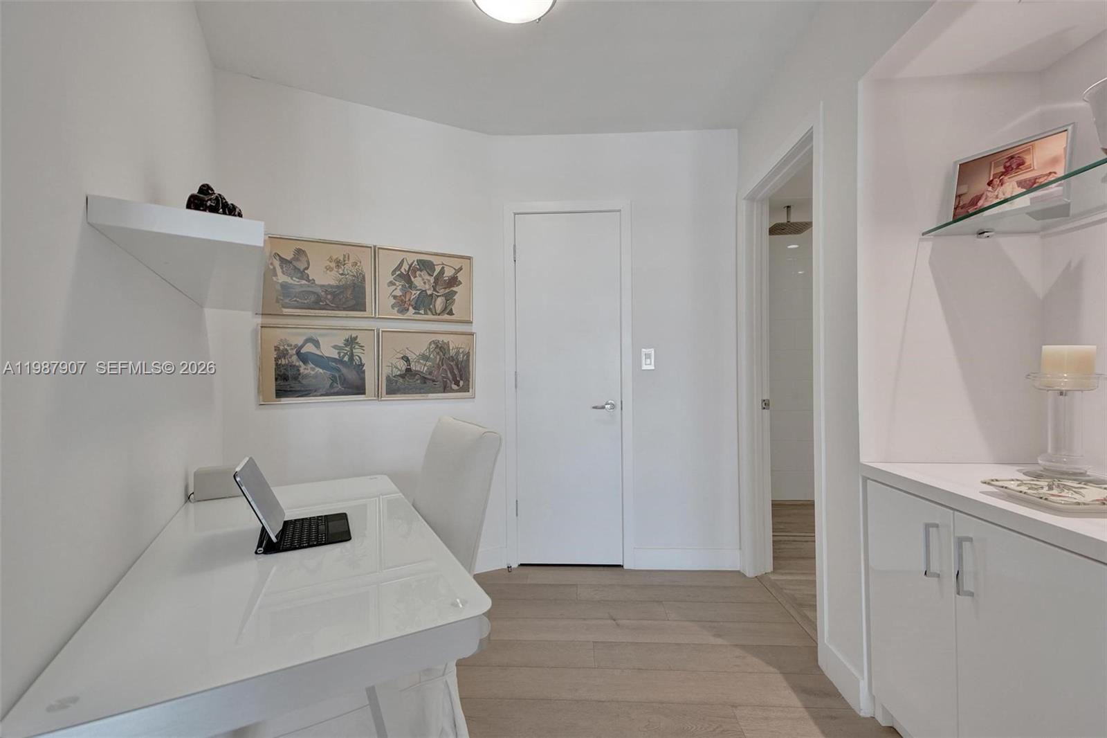 TOWERS OF KEY BISCAYNE CO - Residential