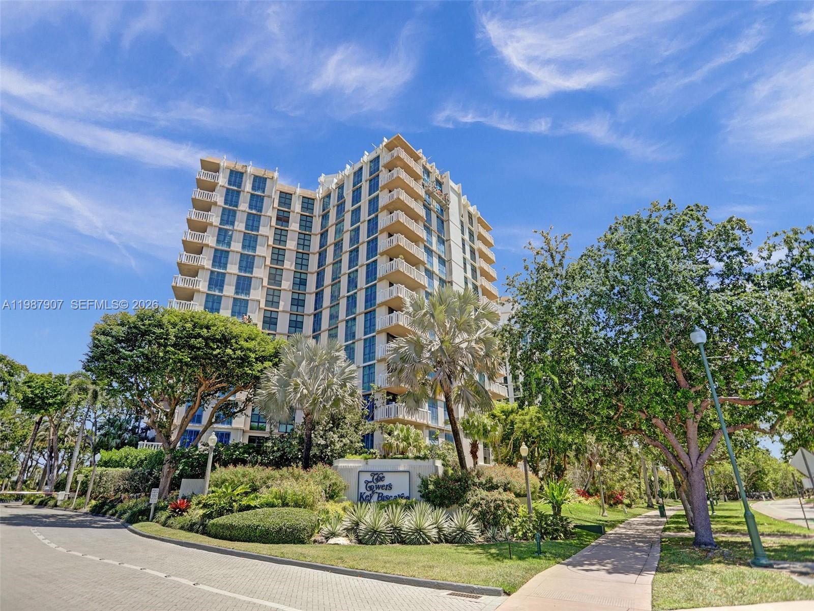 TOWERS OF KEY BISCAYNE CO - Residential
