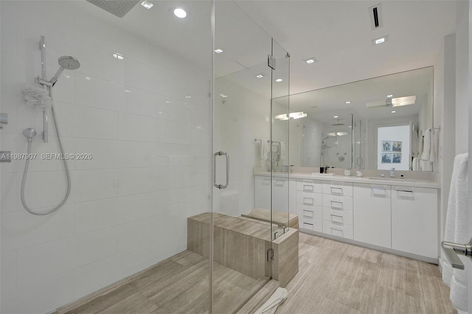 TOWERS OF KEY BISCAYNE CO - Residential