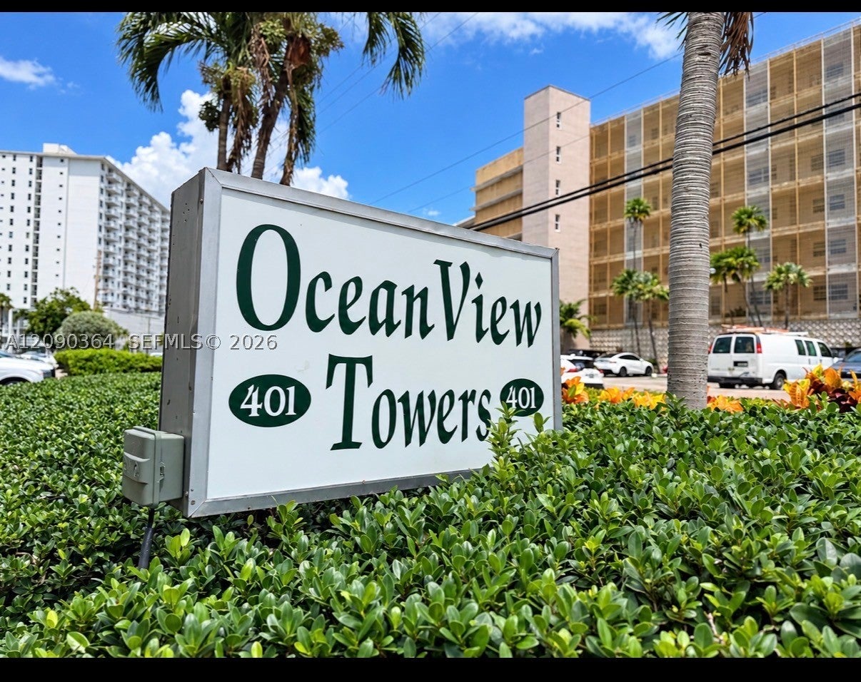 401 Golden Isles Dr 1015