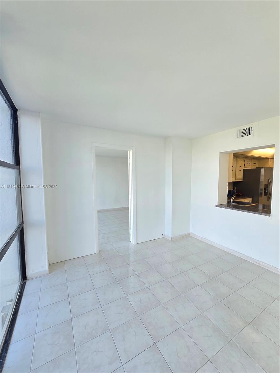 OCEANVIEW PARK CONDO - Residential Lease