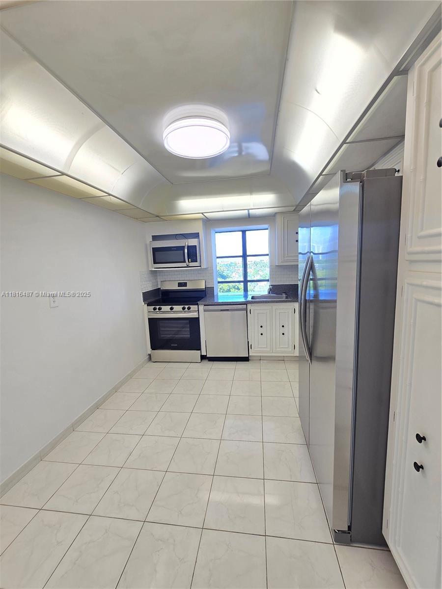 OCEANVIEW PARK CONDO - Residential Lease