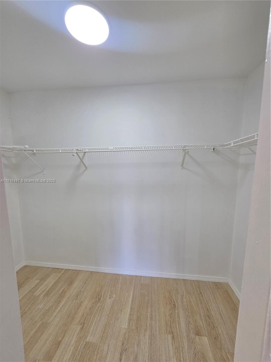 OCEANVIEW PARK CONDO - Residential Lease