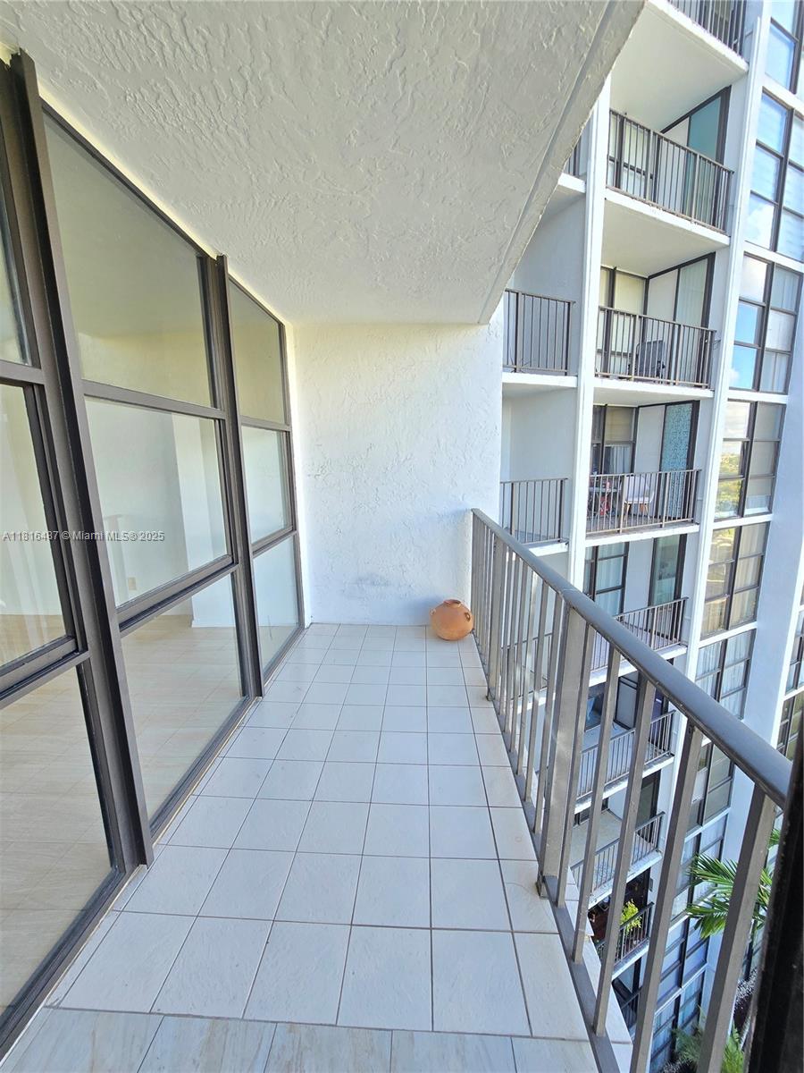 OCEANVIEW PARK CONDO - Residential Lease
