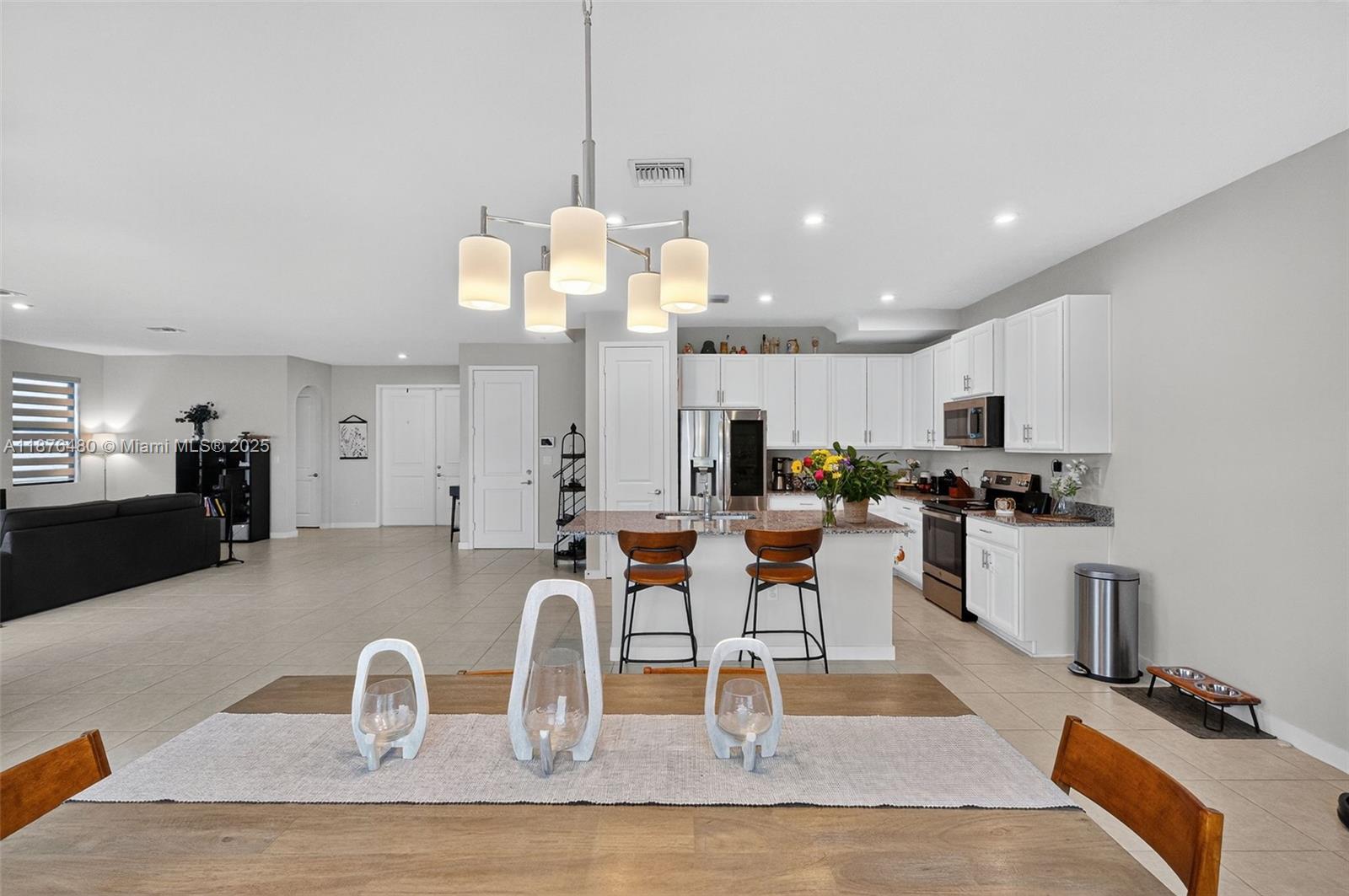 MC RESIDENTIAL - Residential