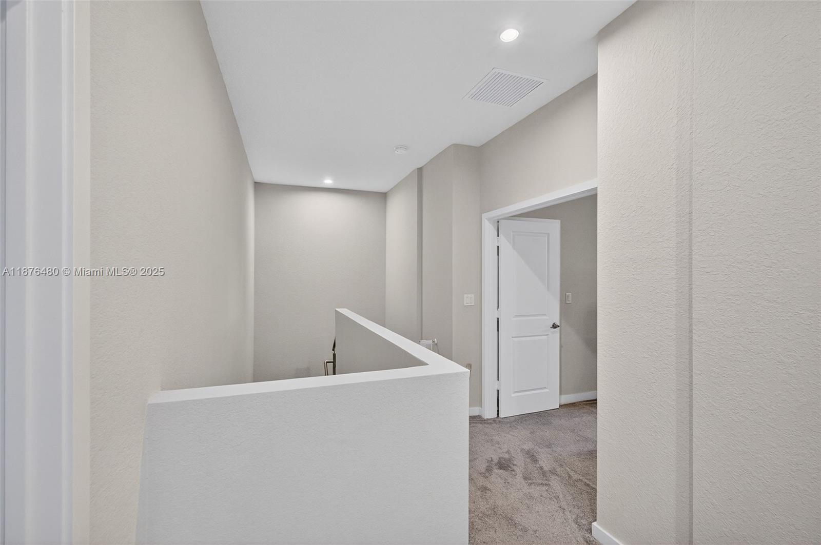 MC RESIDENTIAL - Residential