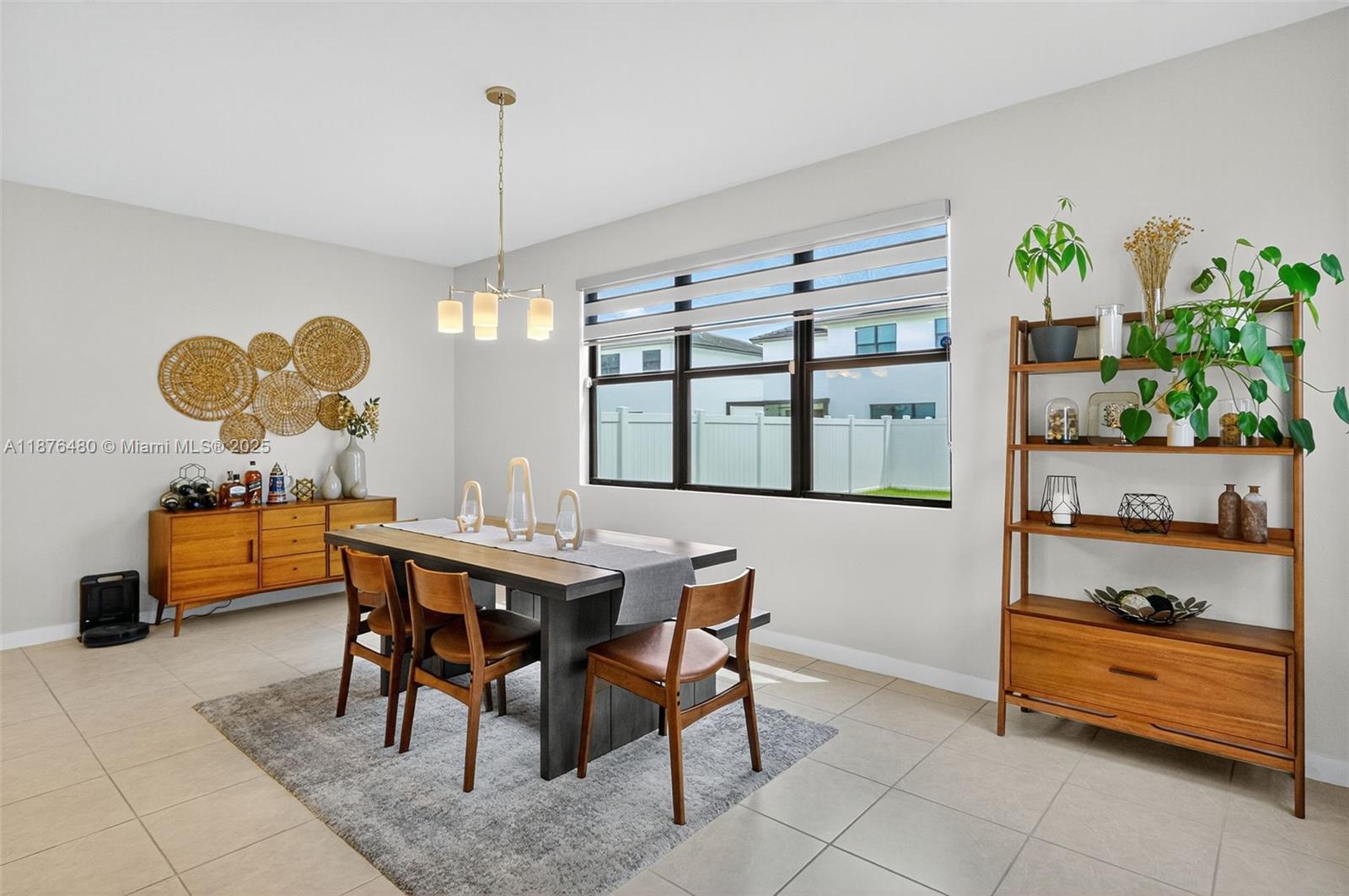 MC RESIDENTIAL - Residential