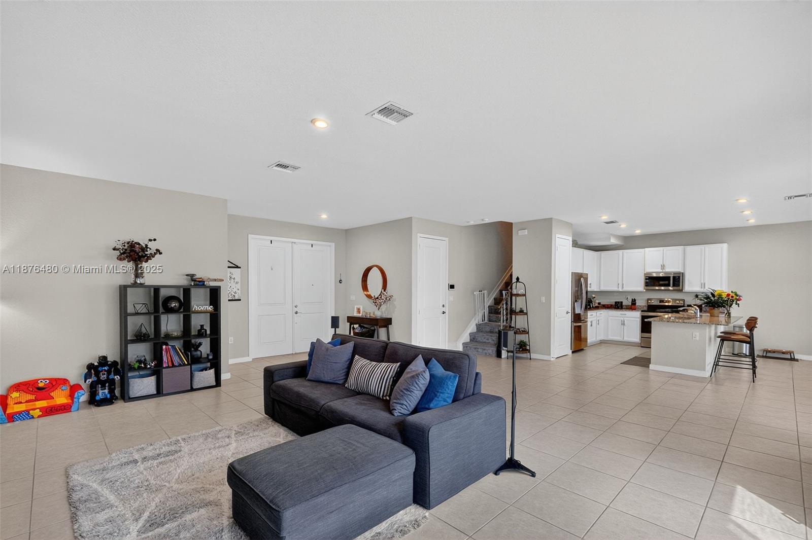 MC RESIDENTIAL - Residential