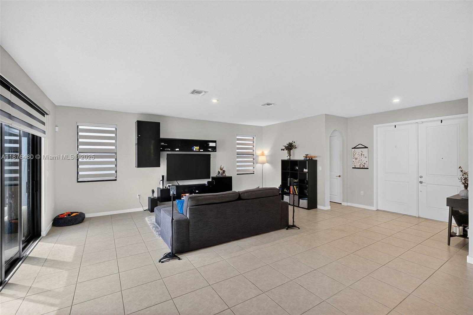 MC RESIDENTIAL - Residential