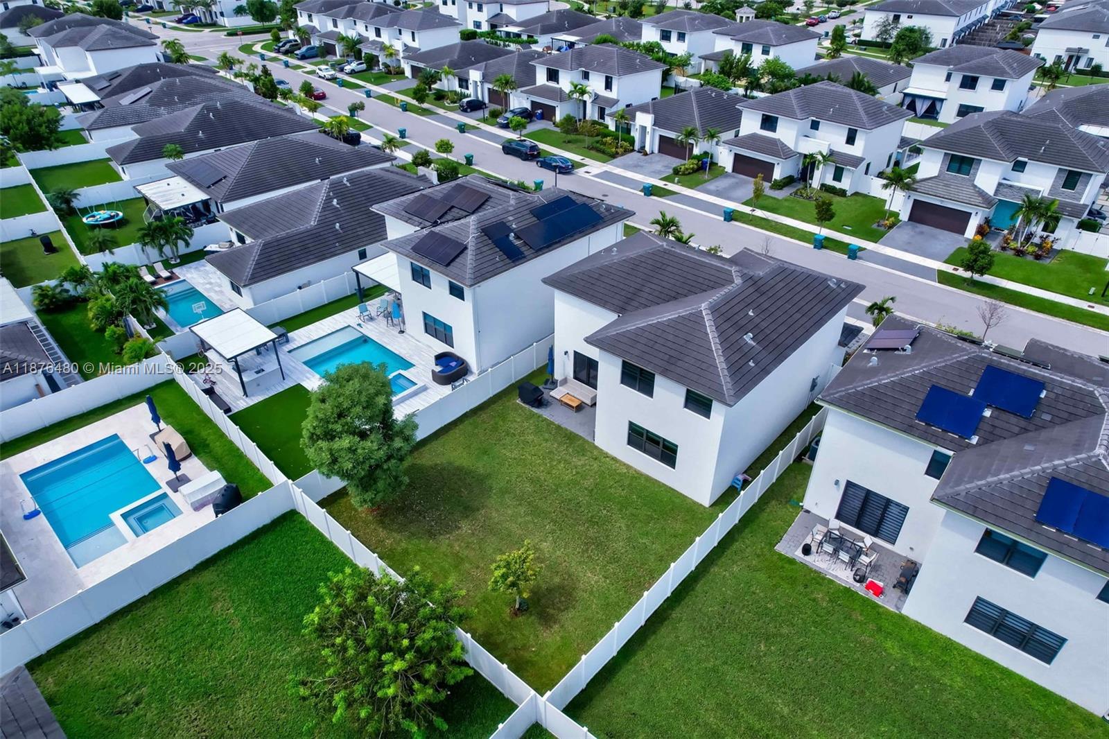 MC RESIDENTIAL - Residential