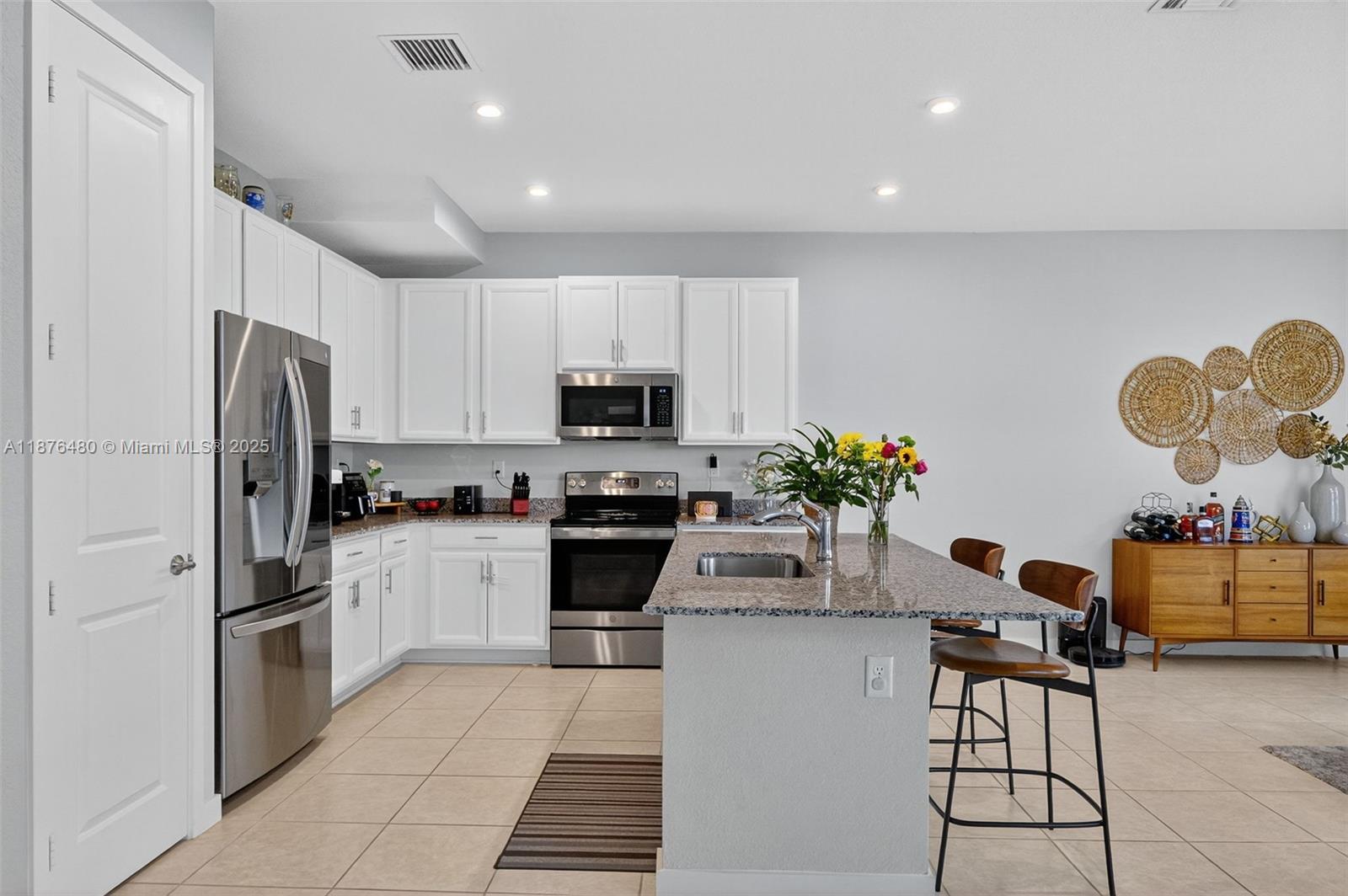 MC RESIDENTIAL - Residential