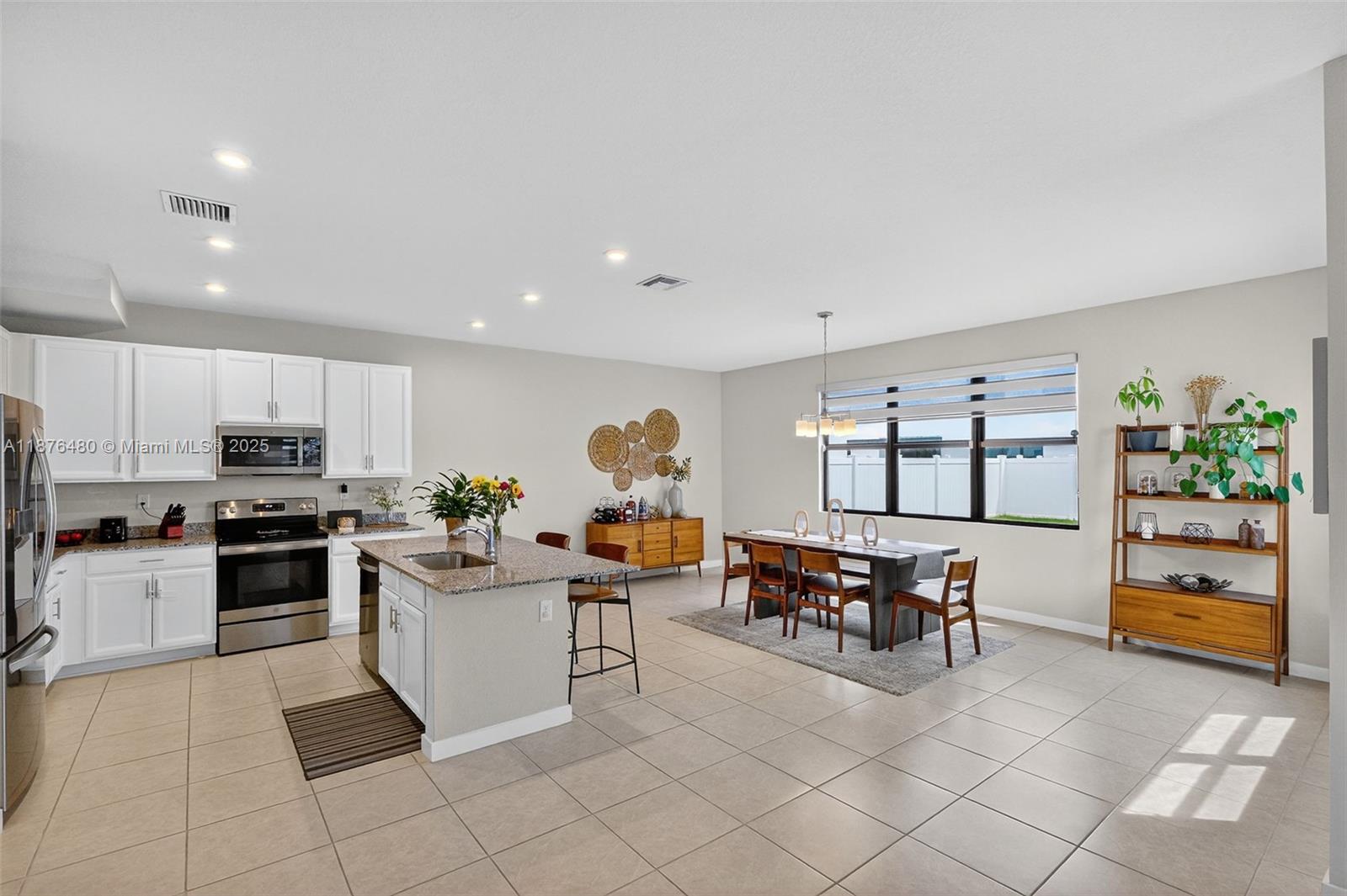 MC RESIDENTIAL - Residential