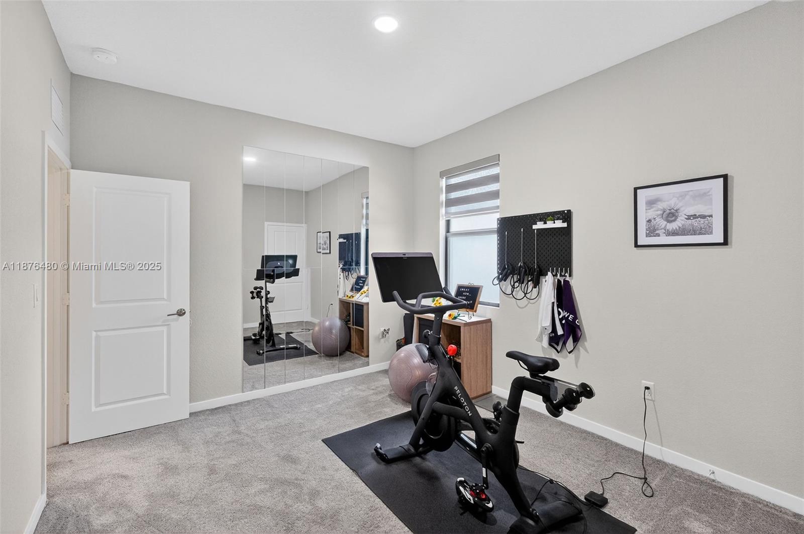 MC RESIDENTIAL - Residential