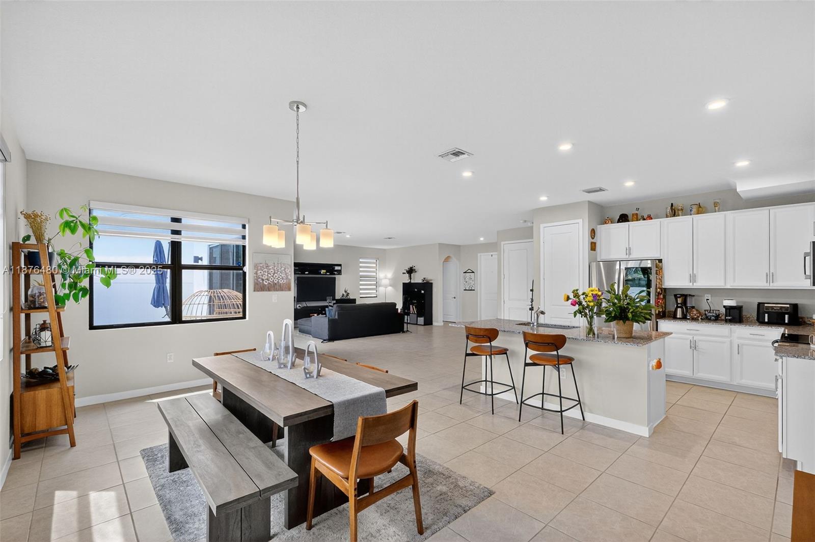 MC RESIDENTIAL - Residential