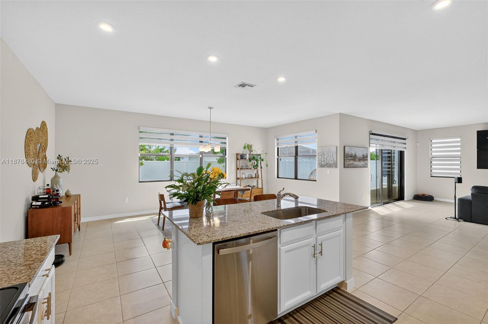 MC RESIDENTIAL - Residential