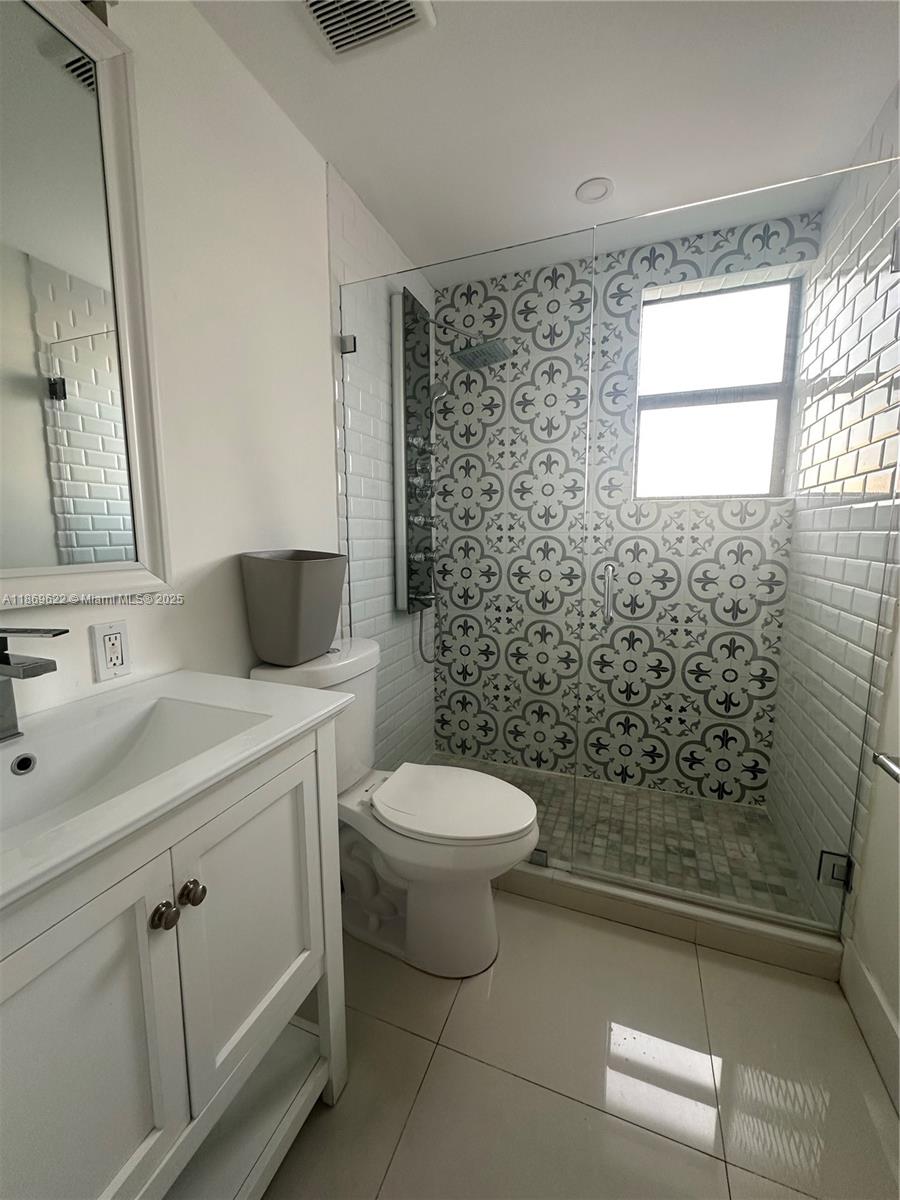 676 NW 47th St