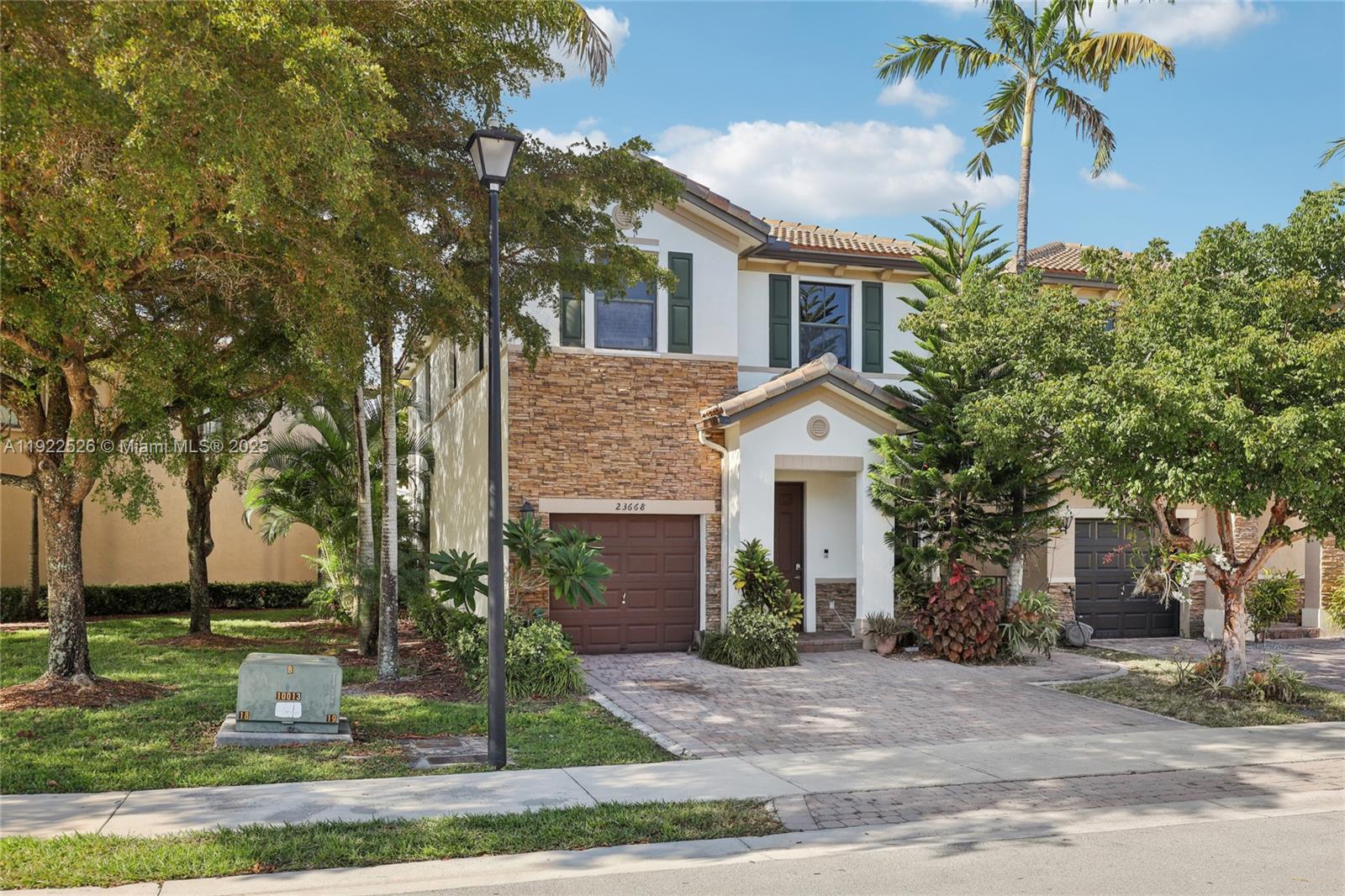 SILVER PALM EAST SEC TWO - Residential